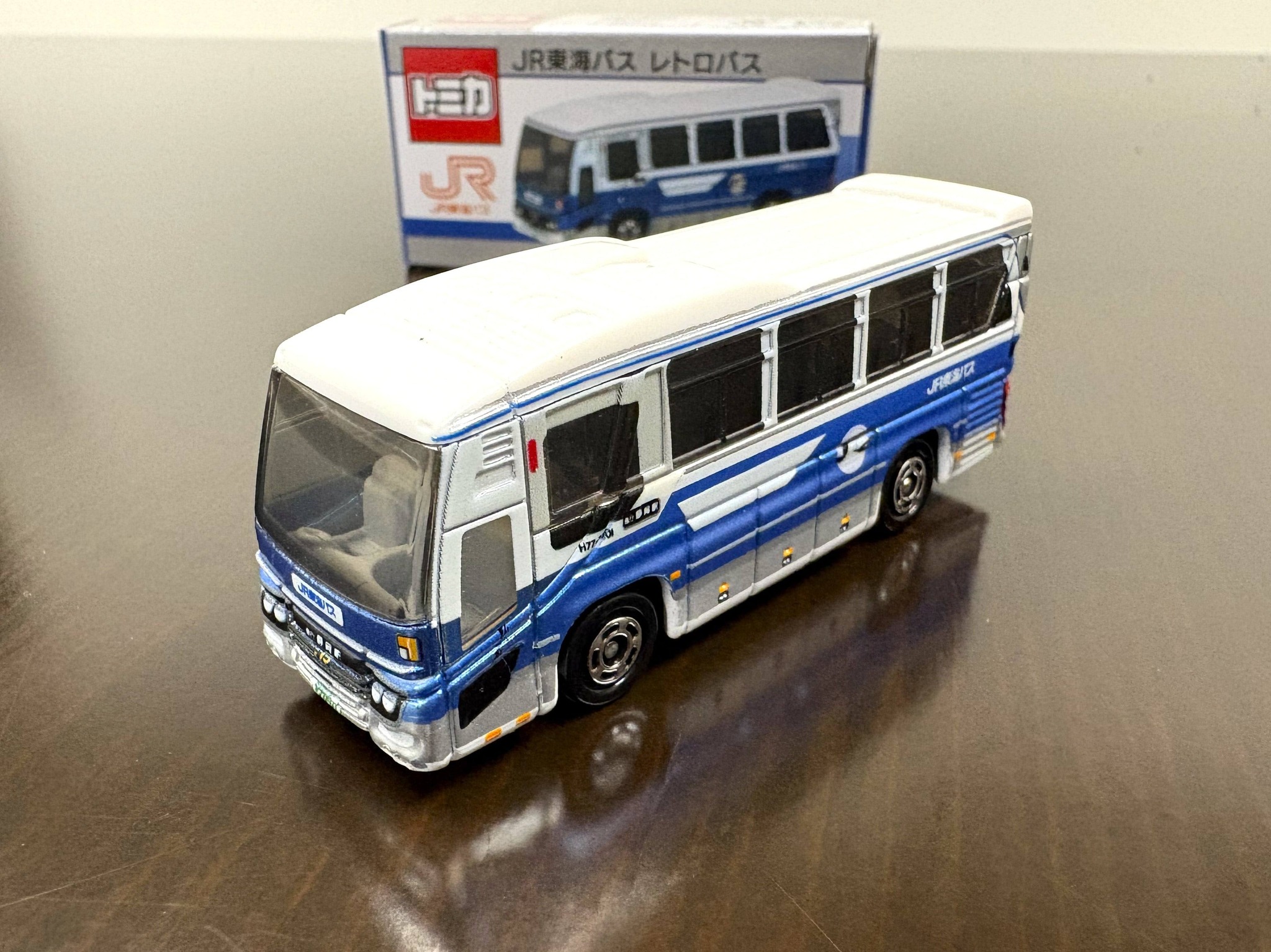 Promotional: JR Highway Tokai Retro Bus