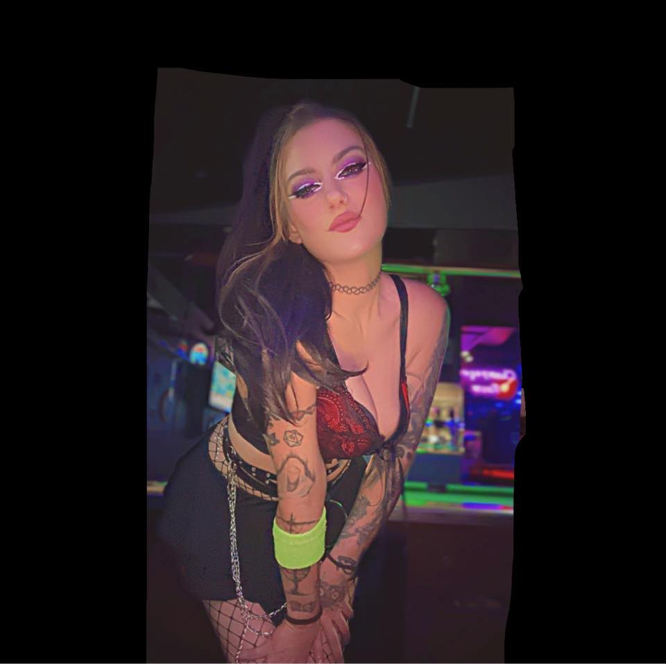 Nikki - 🫧🍸🍾🥂 | Facebook
