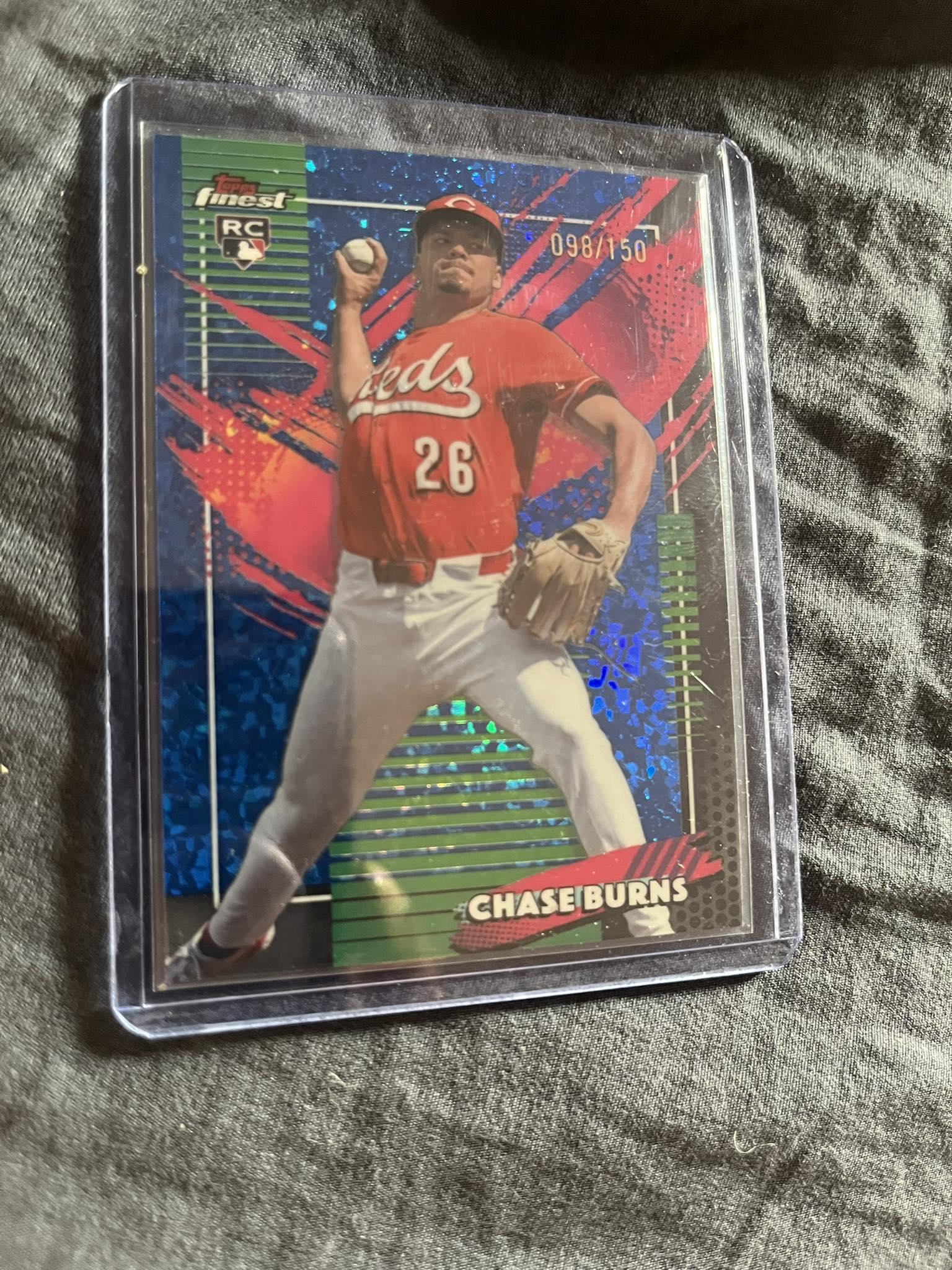 FIRST LOOK: Chase Burns' 1/1 Rookie Superfractor Autograph in 2026
