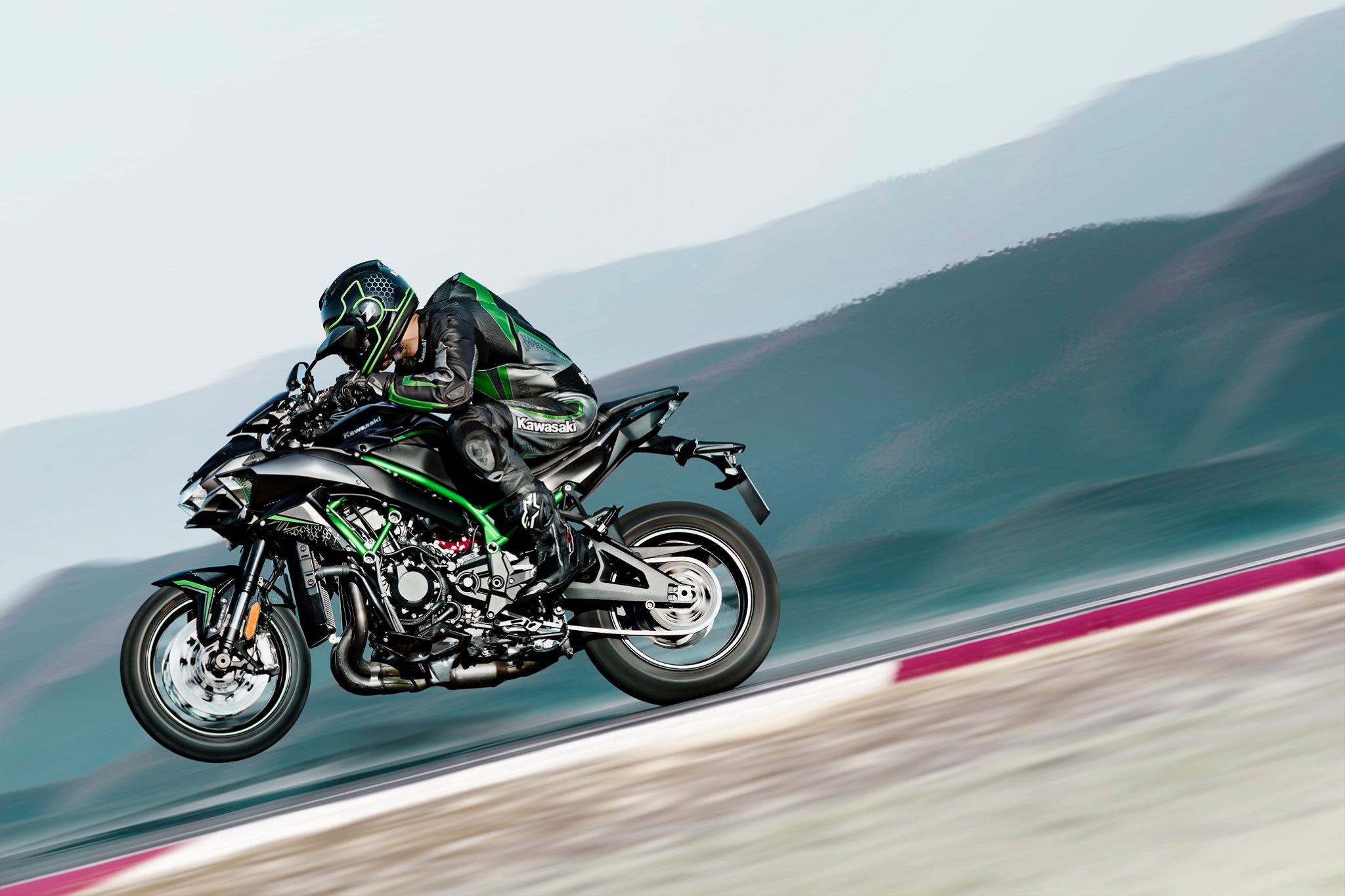 Supercharge your wheelie Wednesdays on the 2020 Z H2