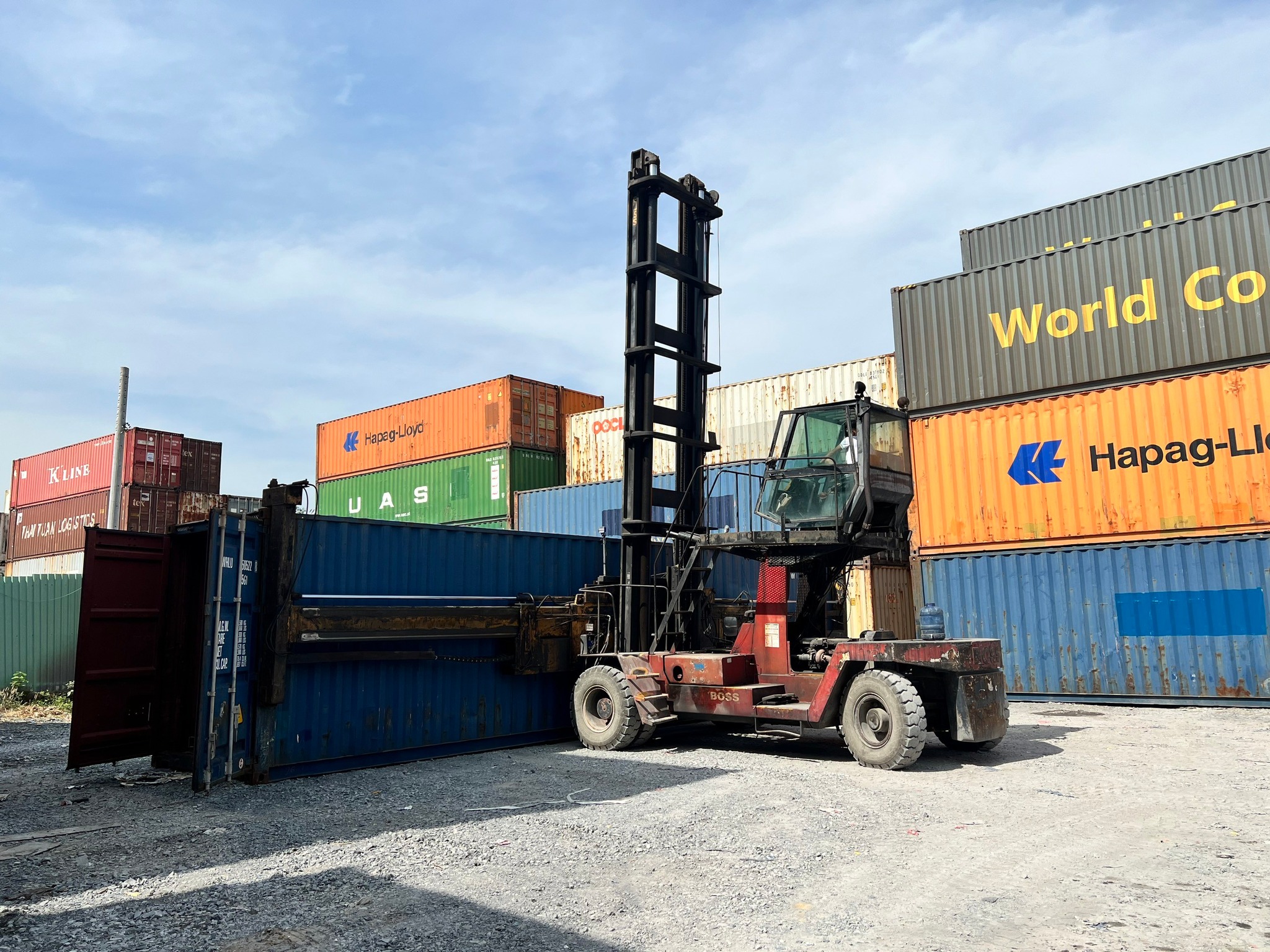 LOGISTICS VIETNAM | DEPOT em có vỏ rỗng phục vụ SOC | Facebook