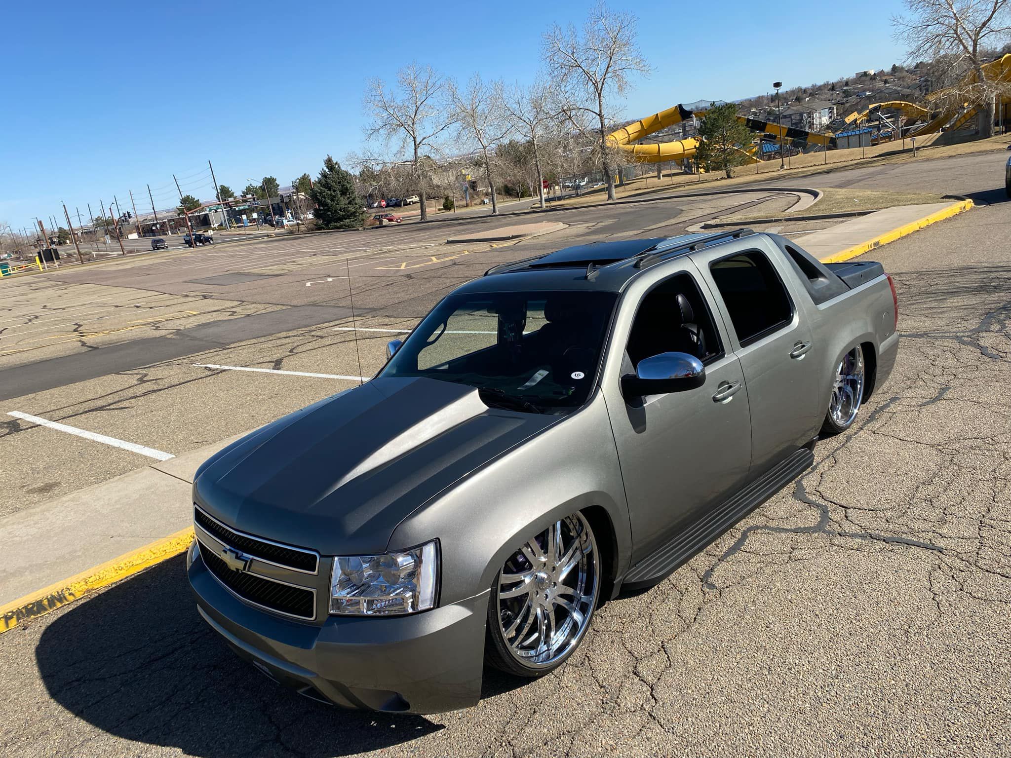 My 07 Avalanche 😎 E T0.L22