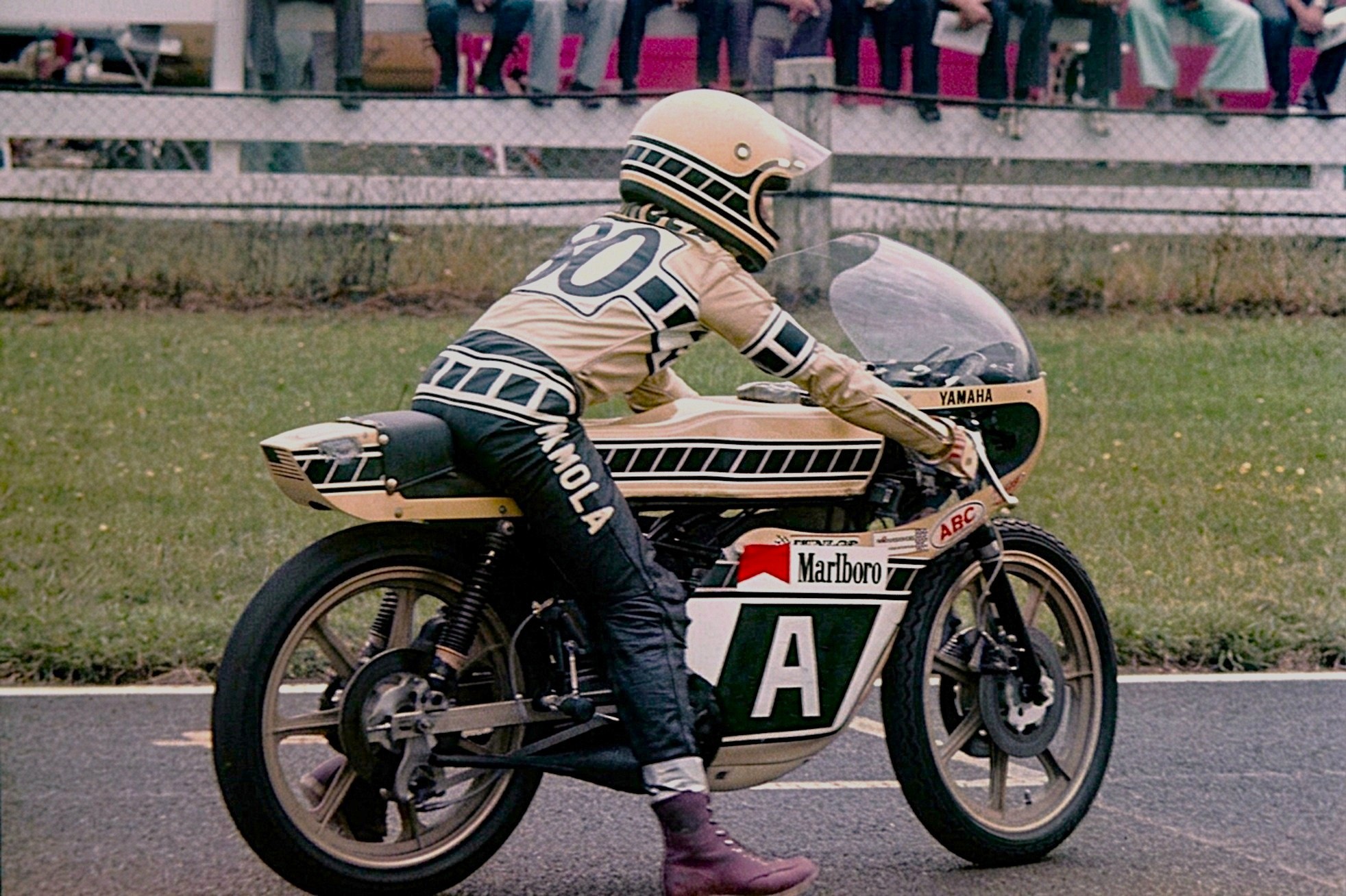 Tadahiko Taira 平 忠彦 Cazay ТАЛЛНΑ 2 AMAH YAMAHA Marlro 7D M5i