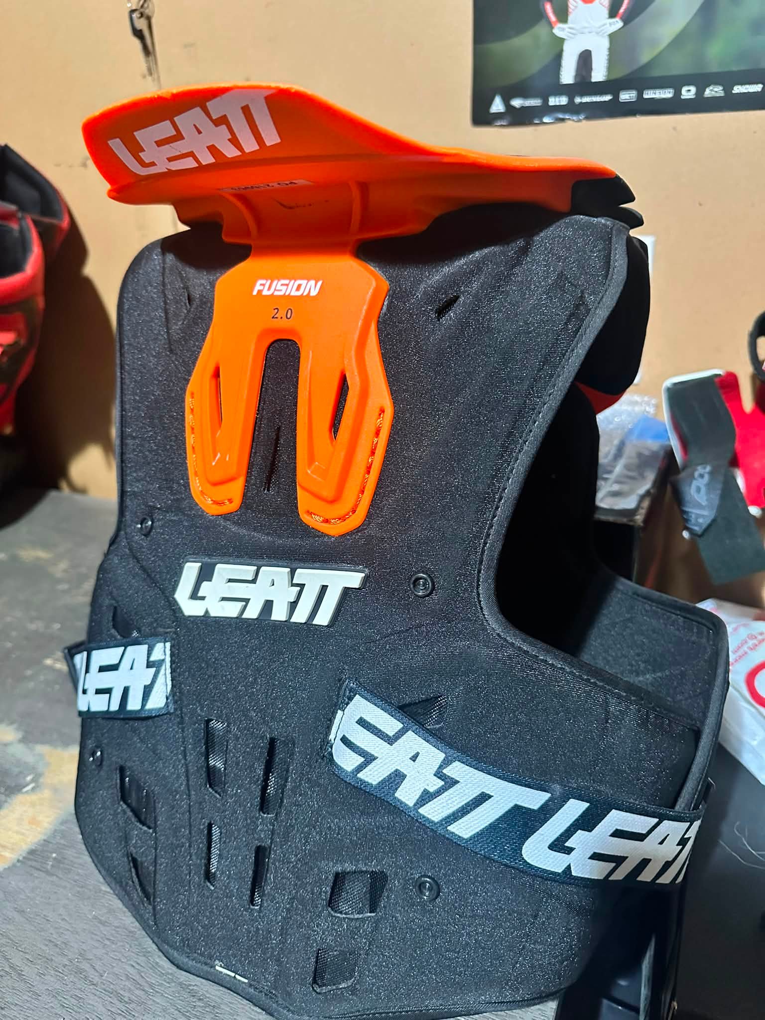 Leatt Fusion 2.0 vest Jr for sale