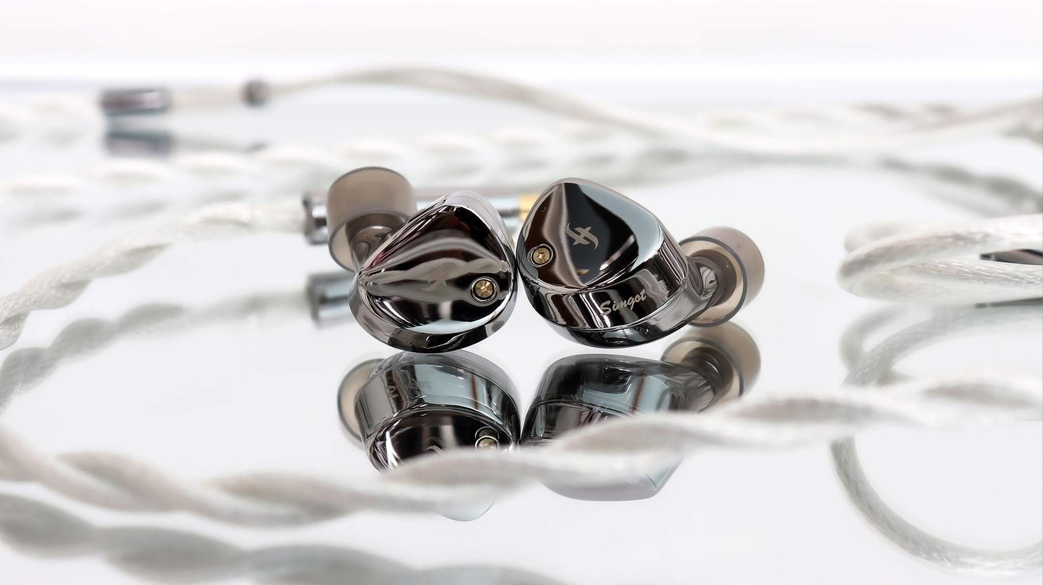 Simgot ET142 review: planar magnetic and piezoelectric hybrid IEM