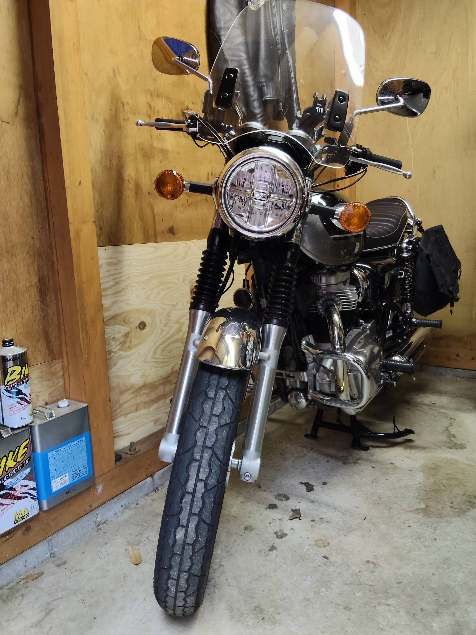 教えて下さい。 1999年式のW650の純正マフラーの刻印は何番になるの 