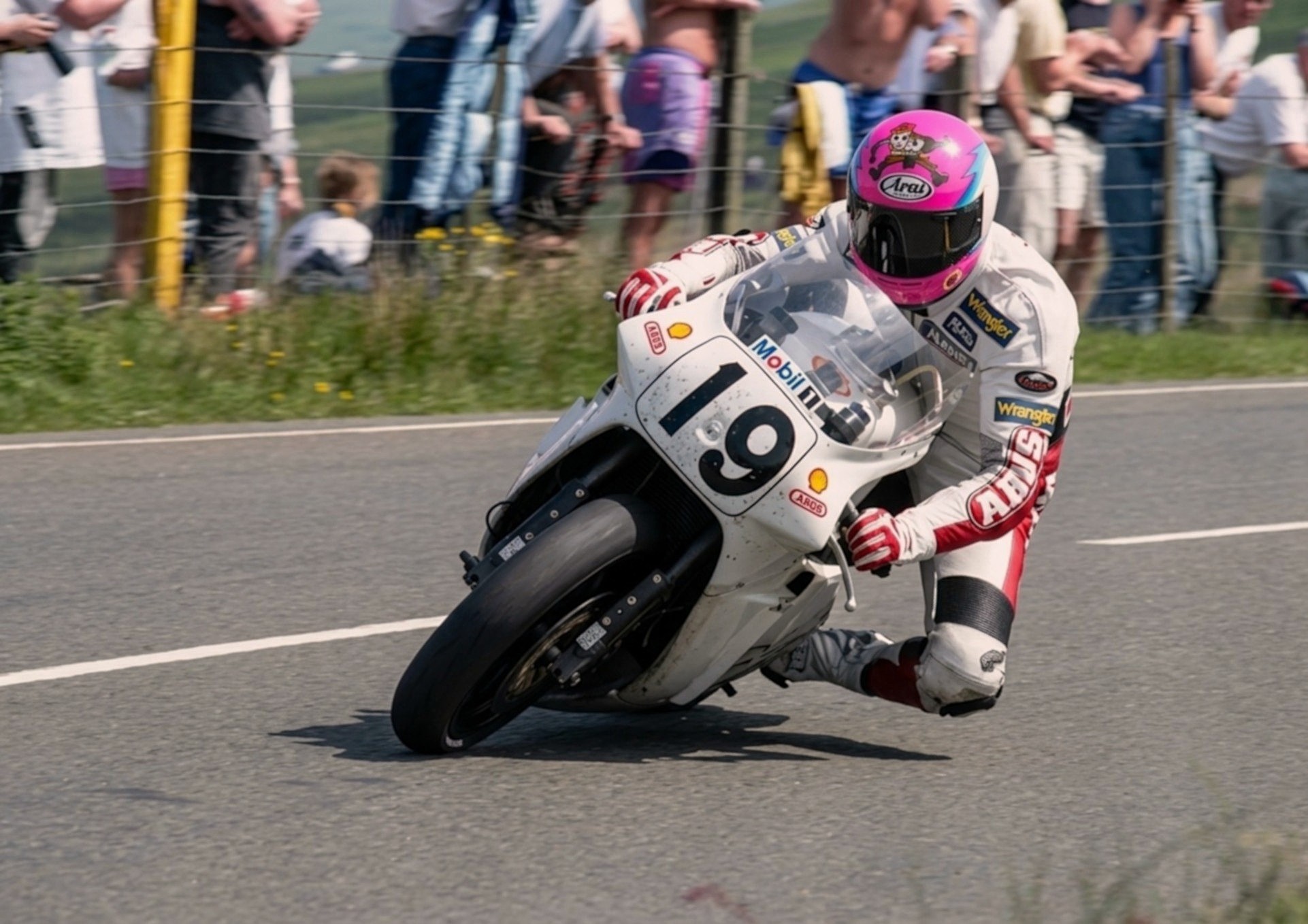 Tadahiko Taira 平 忠彦 一ー Marboro boro Ma 28 N 0 YAMAHA brembo