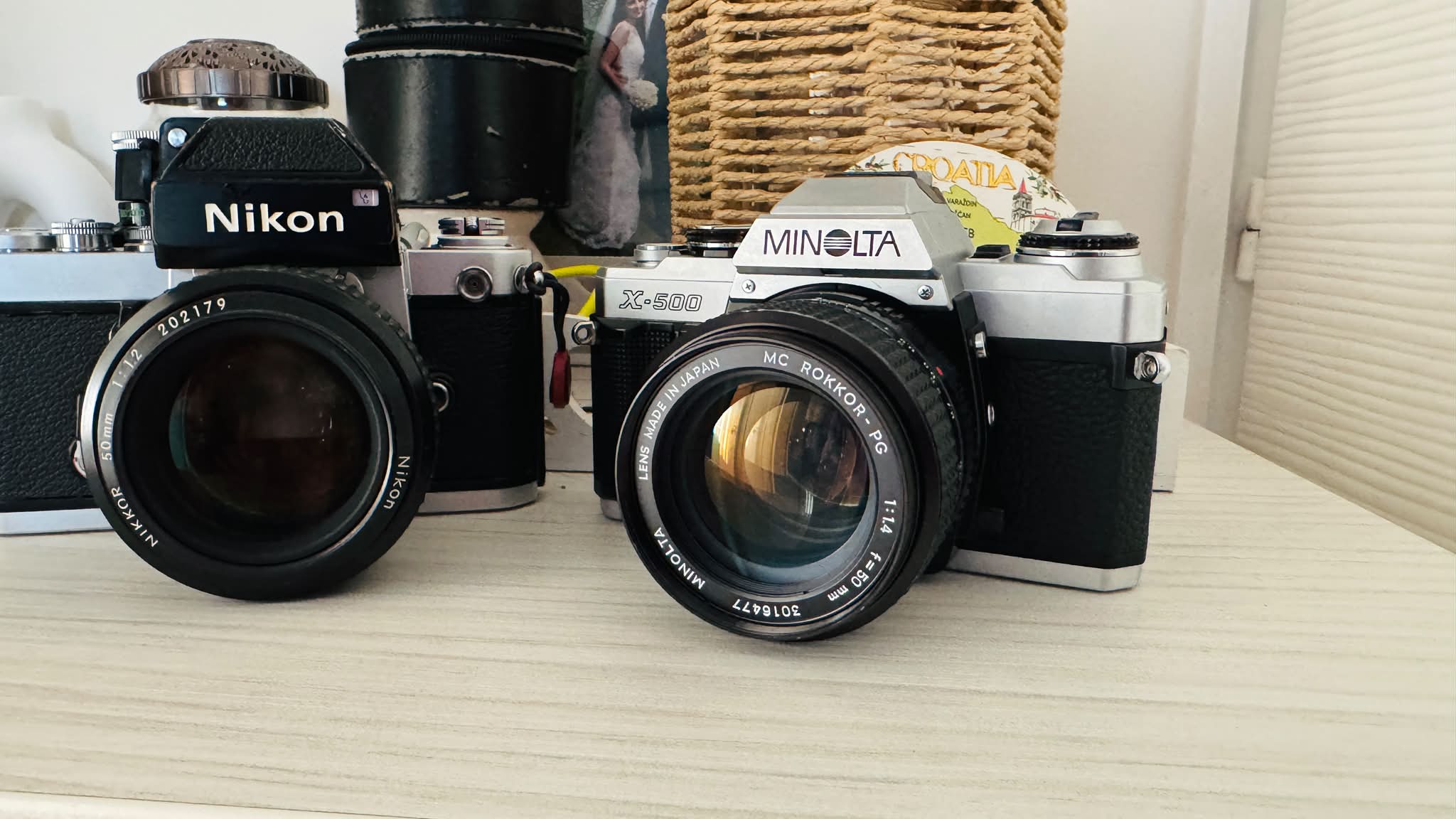 Minolta X-500 camera with Motor Drive MD-1 and 35-70mm lens