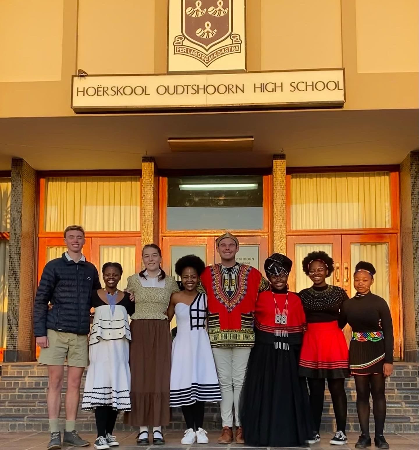 Hoërskool Oudtshoorn... - Hoërskool Oudtshoorn High School