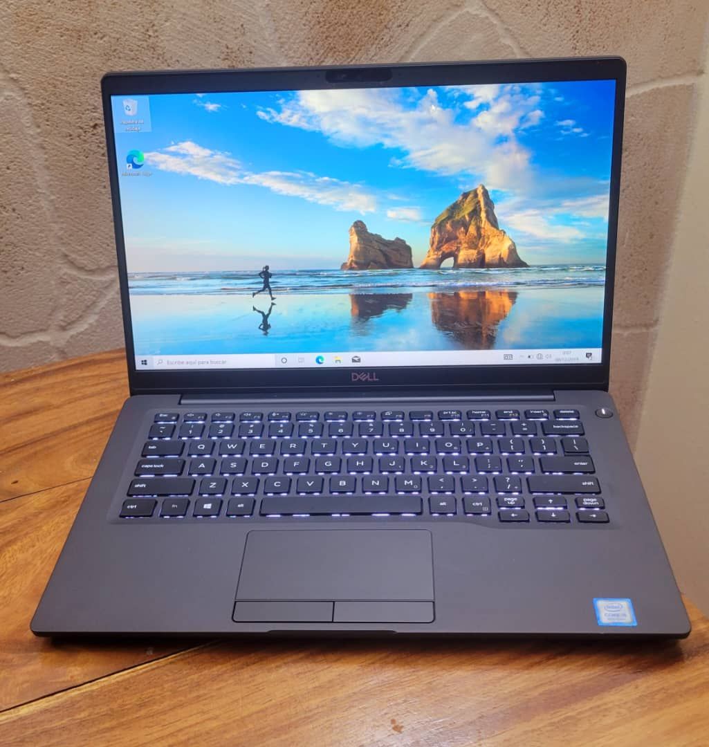 Laptop Dell Latitude 5400 Core i5 8va gen 16 gb de ram Ssd 256 gb