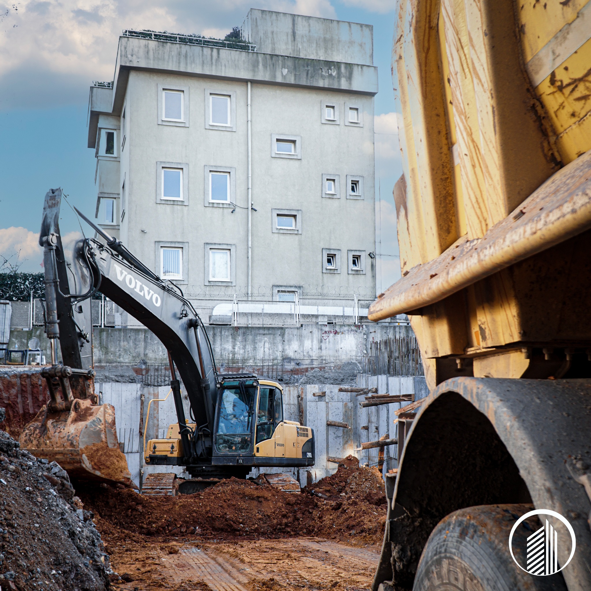 Hakkıoğlu İnşaat - Projemizdeki zaman planlamamız 1-1 uygulanmaya devam ...
