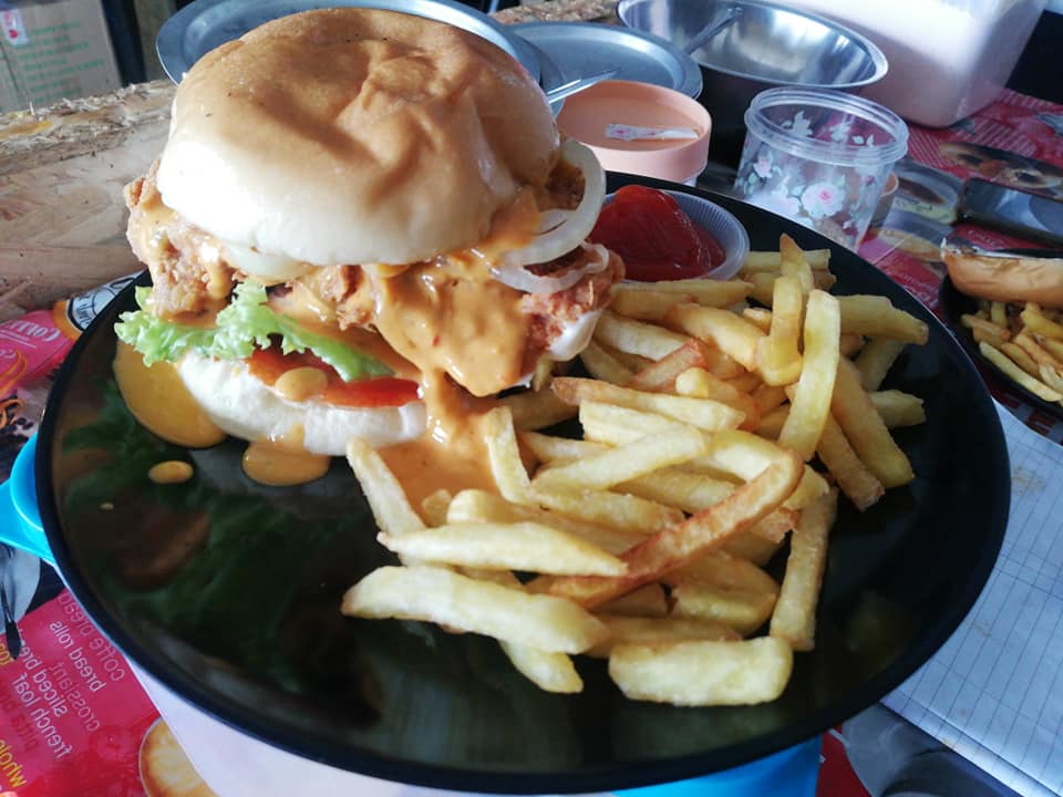 FEFA Burger - FEFA Burger added a new photo — at Chelup.my.
