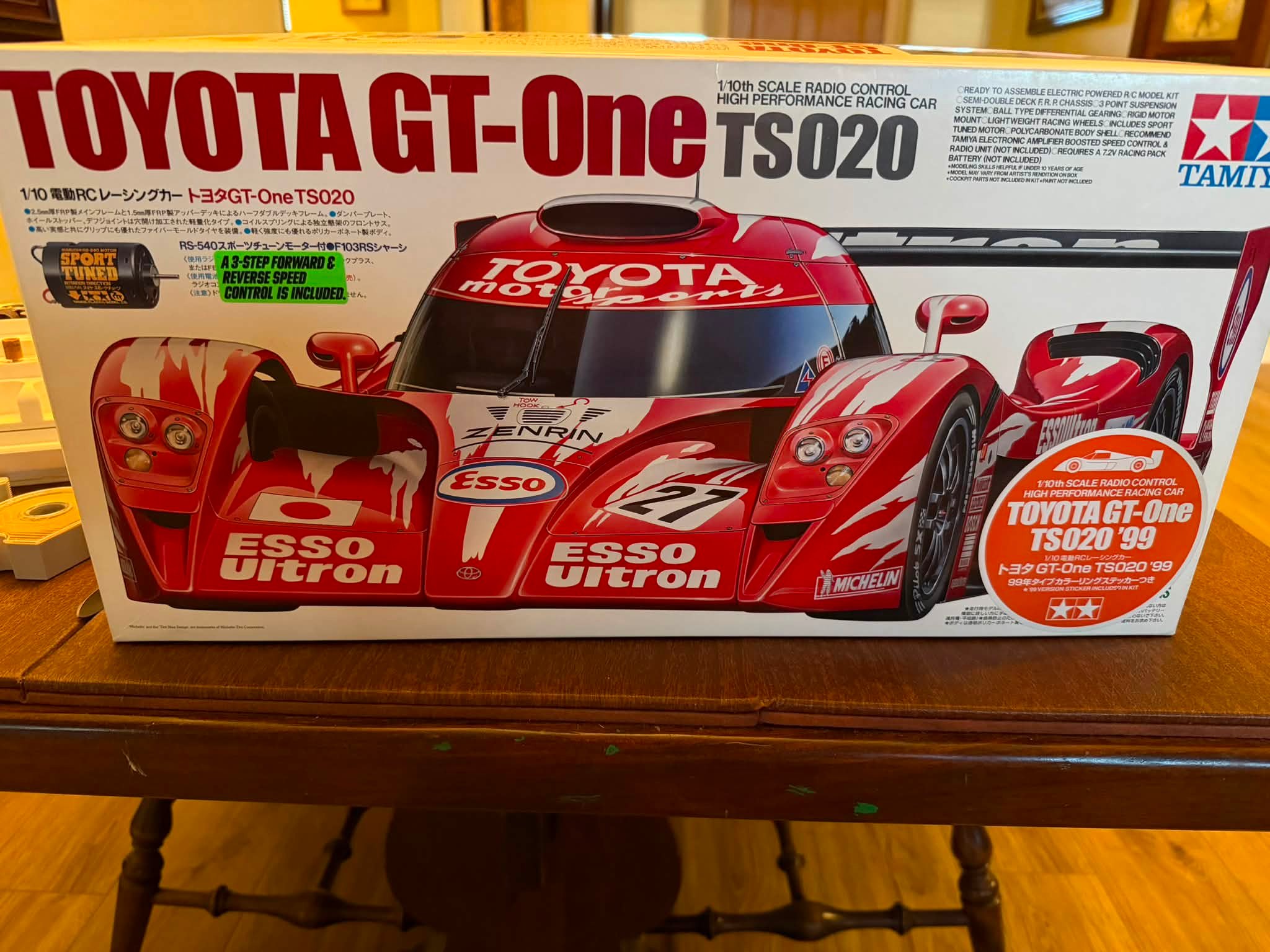 1/10 タミヤ トヨタ GT-ONE TS020 ESSO ULTRON タミヤ1/24トヨタGT-One