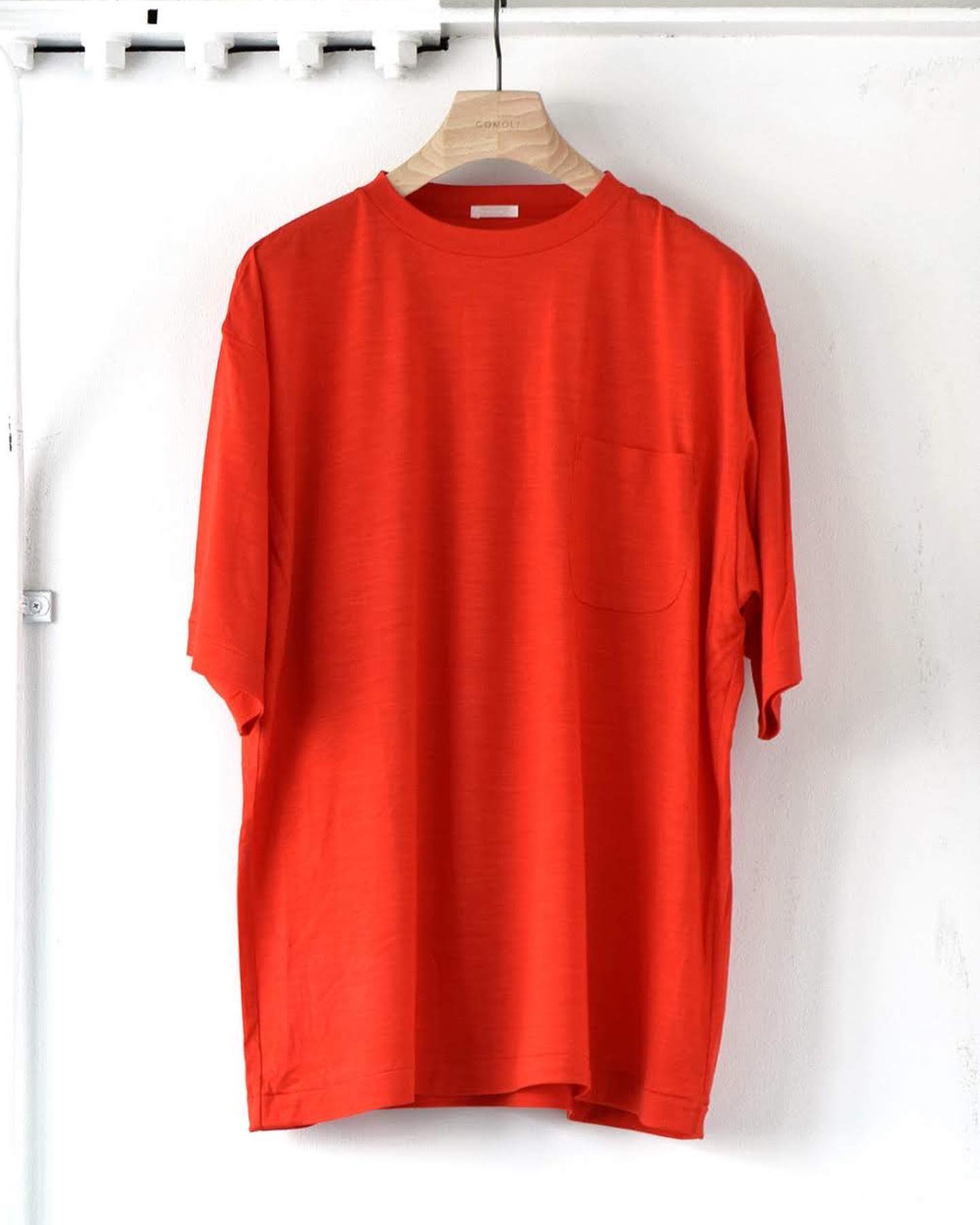 COMOLI . R01-05014 ウール天竺 半袖クルー color: Border,Vermilion 