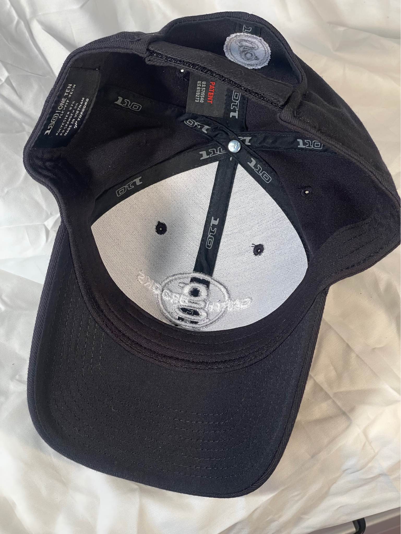 Garth Brooks 2014 tour hat - Hats - Orono, Minnesota | Facebook