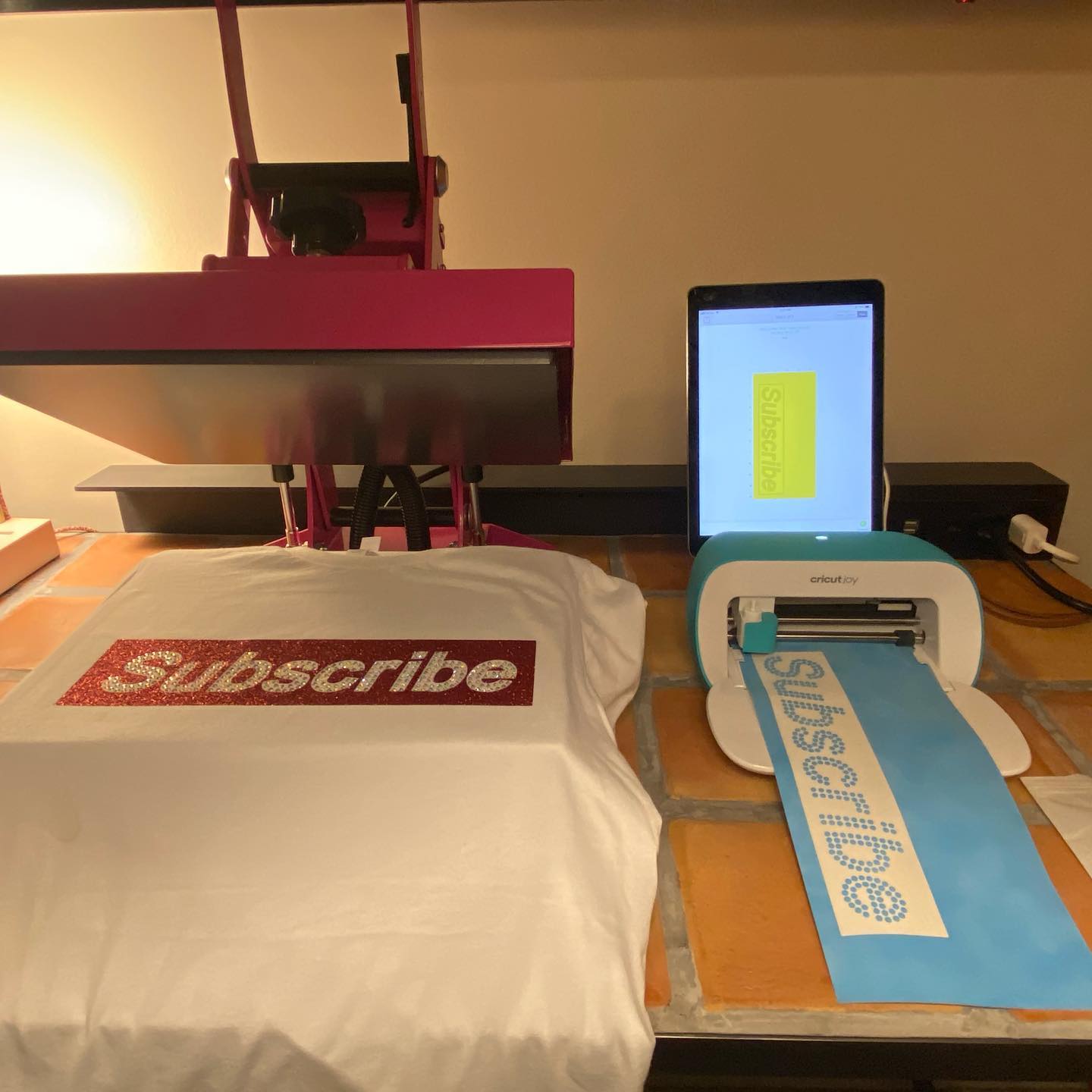 Did you know? My Hotel Room Setup... - The Rhinestone World