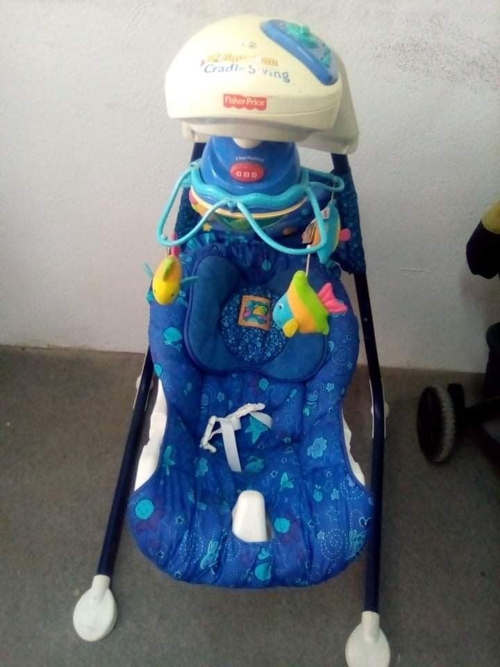 Paradis D Bebes Balancelle Fisher Price Electrique Facebook