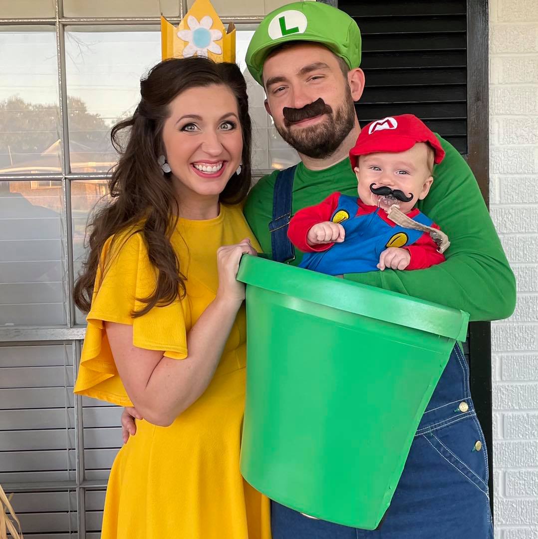 mario and luigi dress costumes Happy Halloween from Mario, & Princess Daisy! Show me your in the comments! My Spring Favorites from Sleeves:Without Detachable Sleeves laceration Halloween backed Newsboy cap with