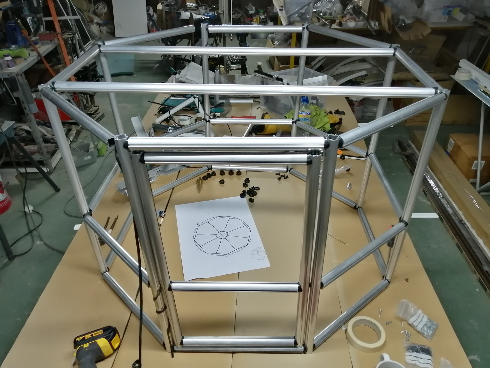 New Design of enclosure Octagon shape Opening door... - All Fly Screens ...