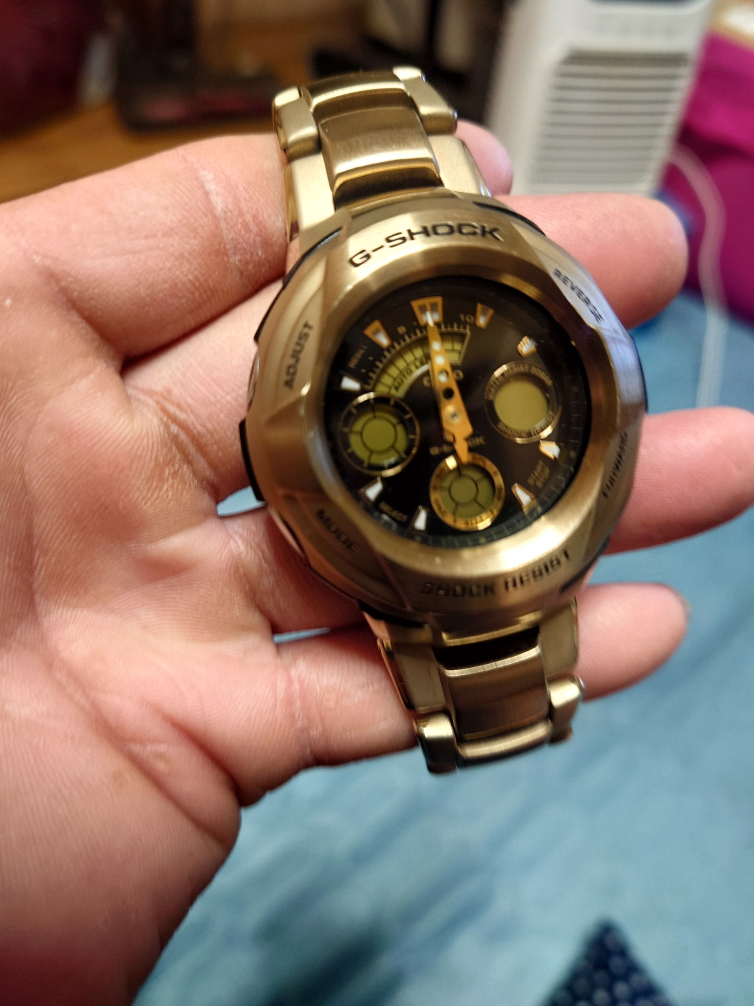 ジャンクのGショックを買った! 見た目は大変綺麗‥ 俺の技量で果たして
