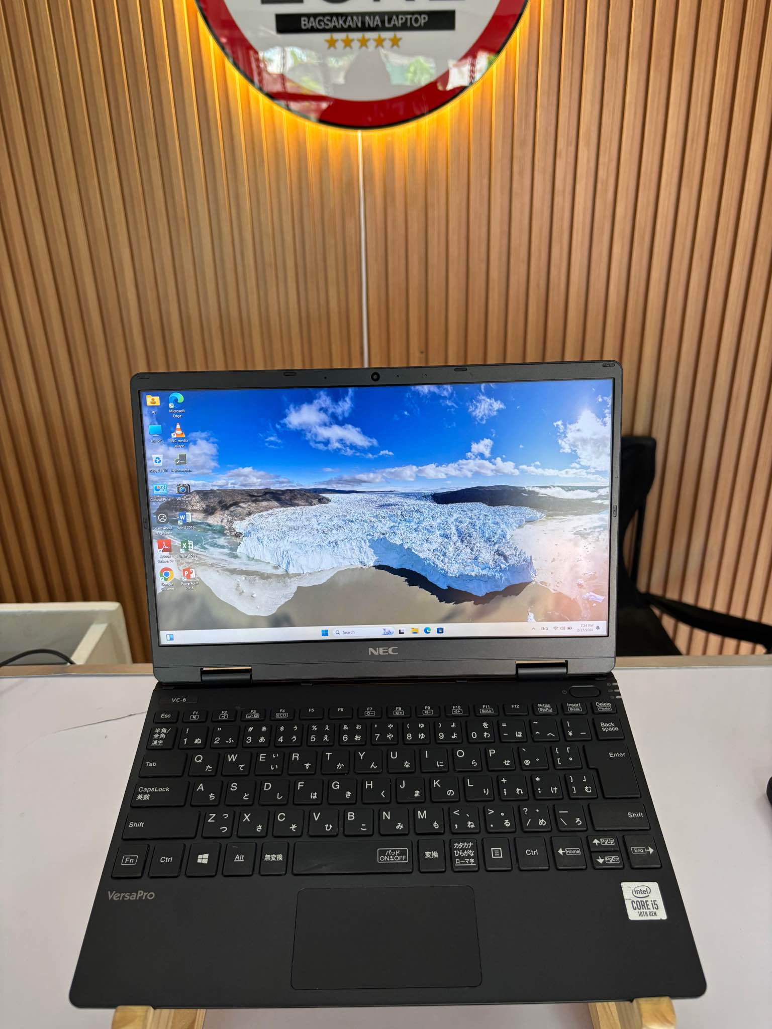 Nec versapro 10th gen Core i5 8gb ram 128ssd 12.1 inches. Hd display