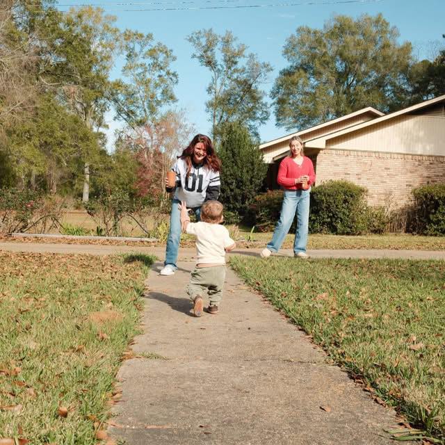 How are yall cleaning up the itty bitty connecting threads? | Facebook