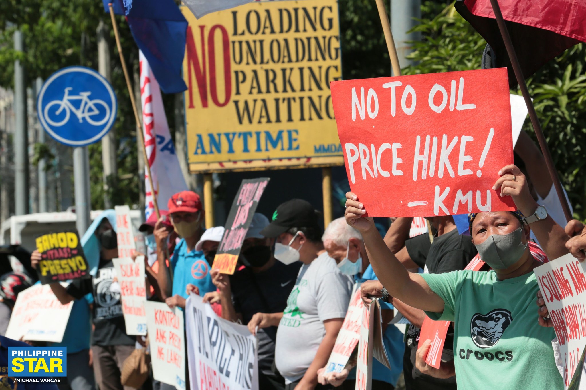 Philippine Star - Transport group PISTON hold a protest...