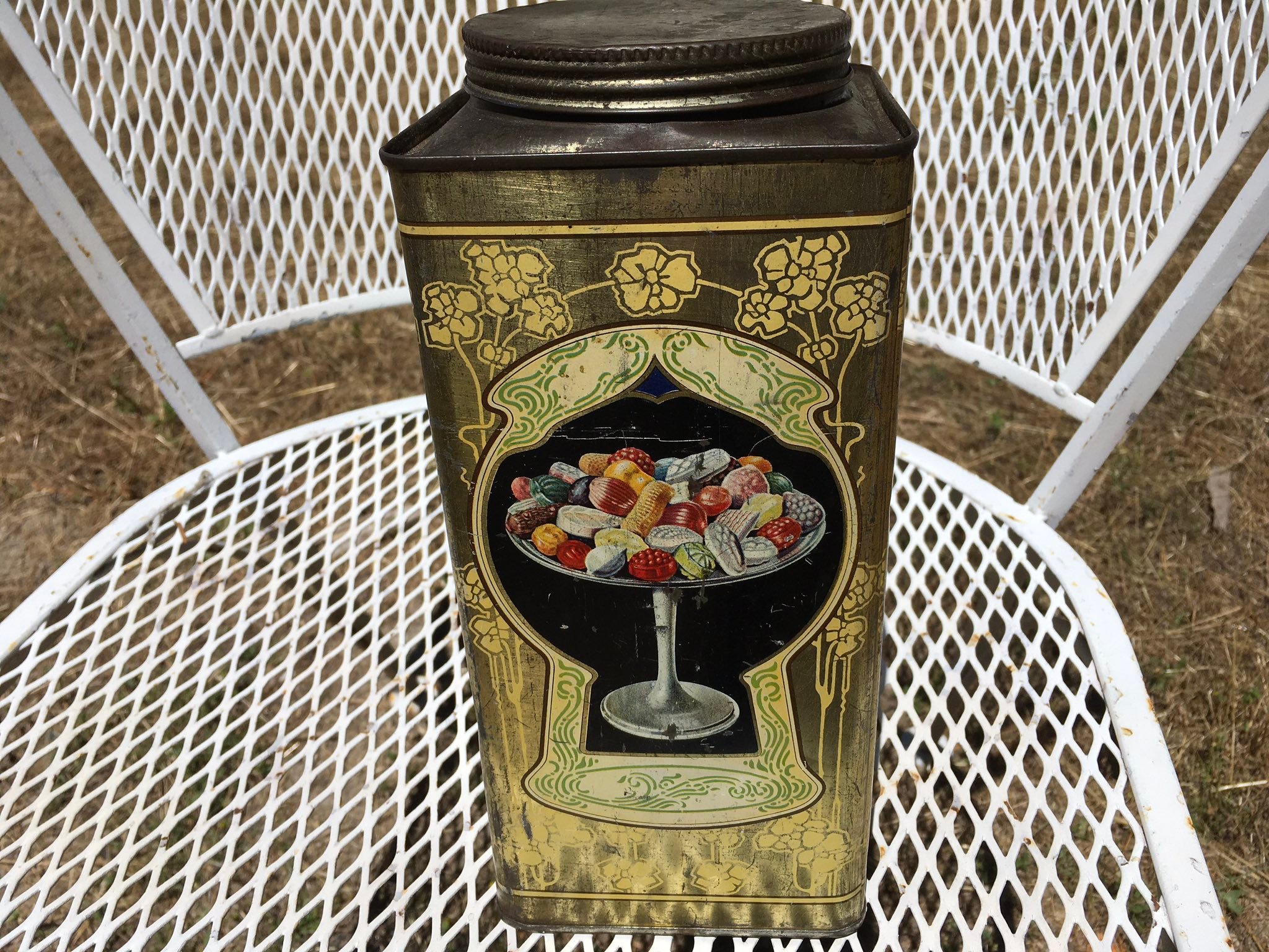 Vintage 1920s Parisian Chocolate Co. Seattle Candy Box (Rare