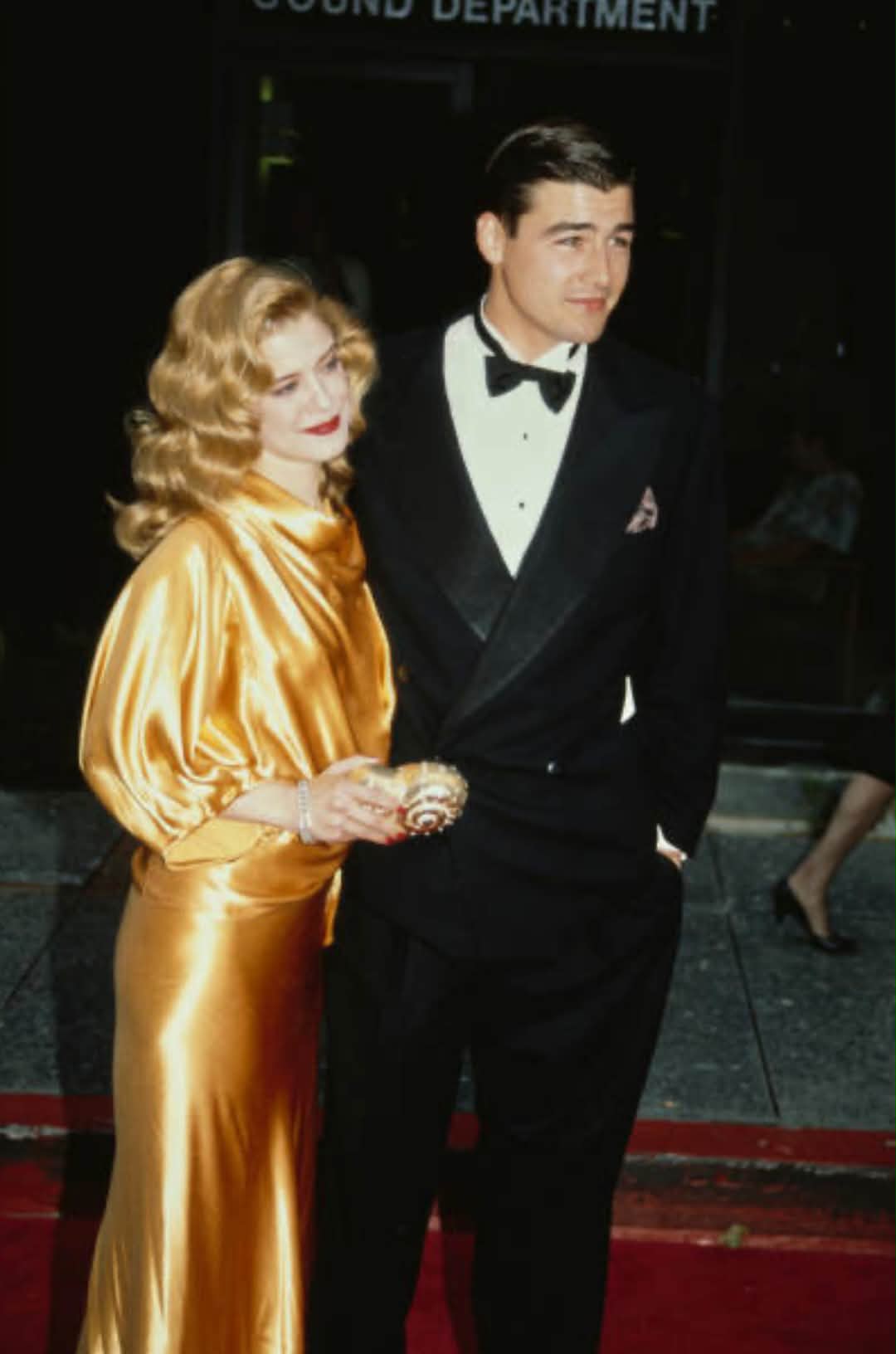 tammy gold dress Lauren's at 1992 People's Choice Awards All markets in