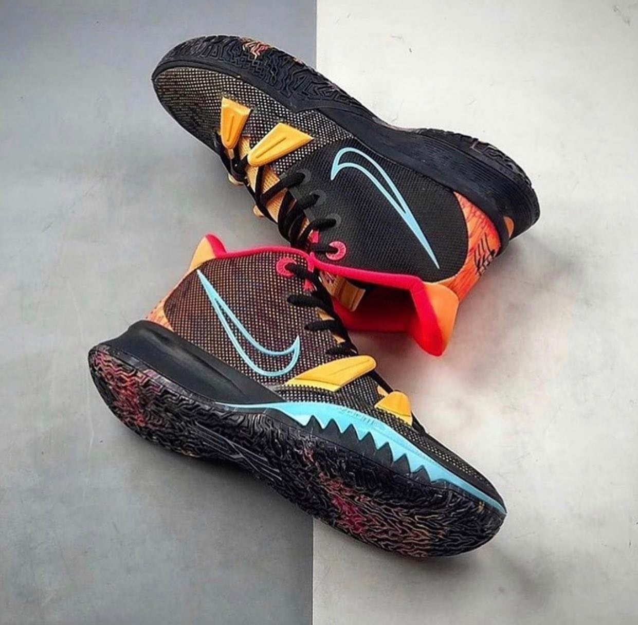 Now Available: Nike Kyrie 7 EP “Soundwave” Sizes Available: Size 7 