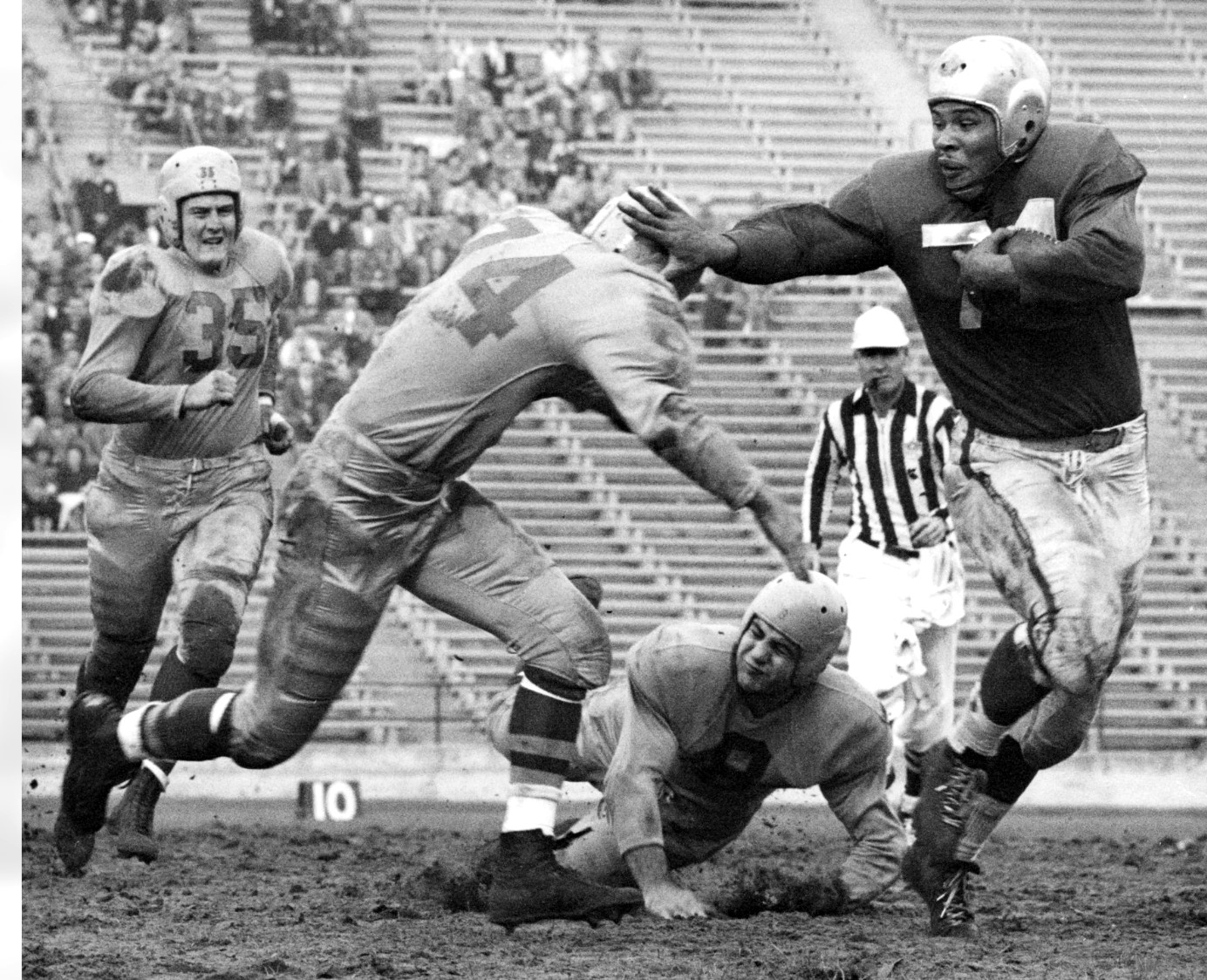 Photo Originale Vintage 1948 - Équipe Des San Francisco 49ers Avec Joe 'The Jet' Perry