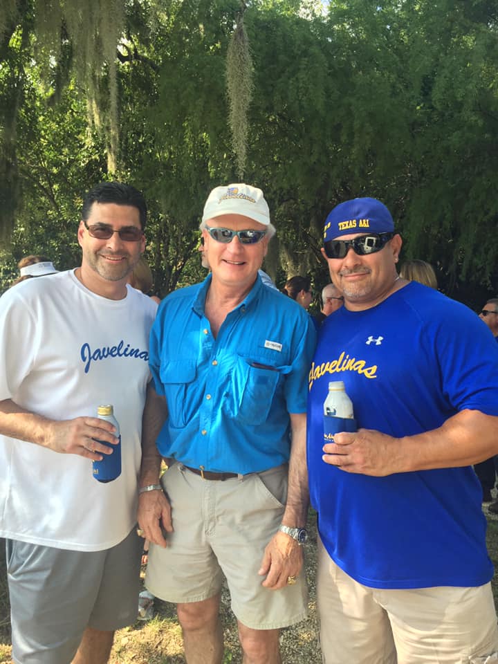 On National Siblings Day,... - Texas A&I Alumni Association
