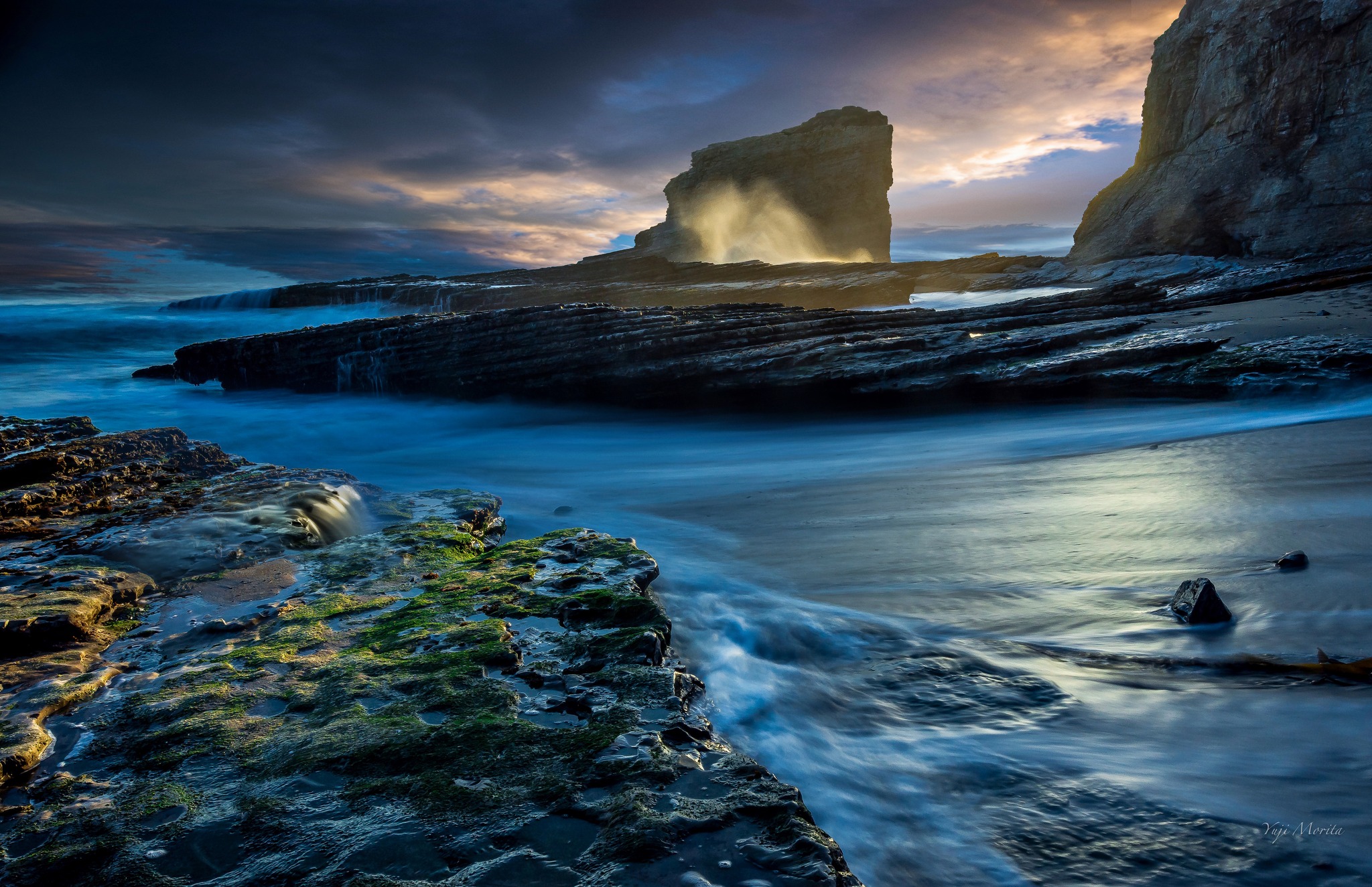Secret Cave of Seven Miles Beach: Santa Cruz