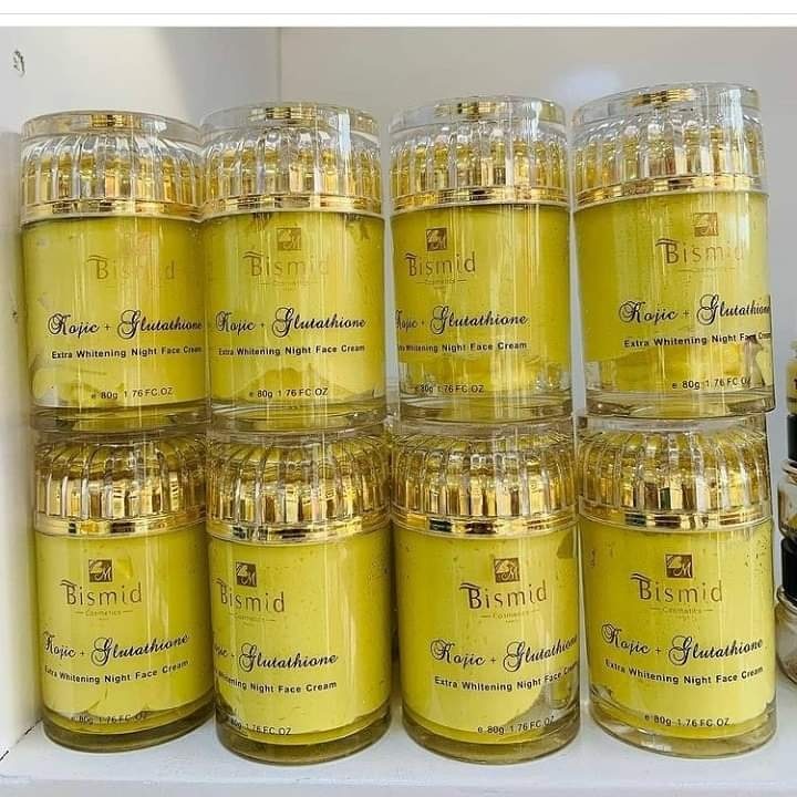 Perruque lace frontale brésilienne lisse avec couleurs blonde et châtain avec mèches