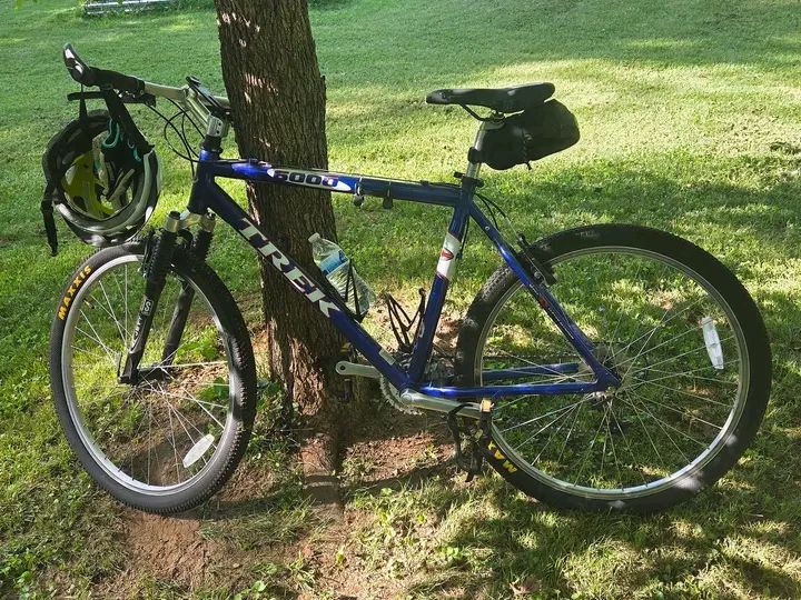 I'm new here, just sharing my 98 Trek 8000 zx 1x10 Shimano Deore