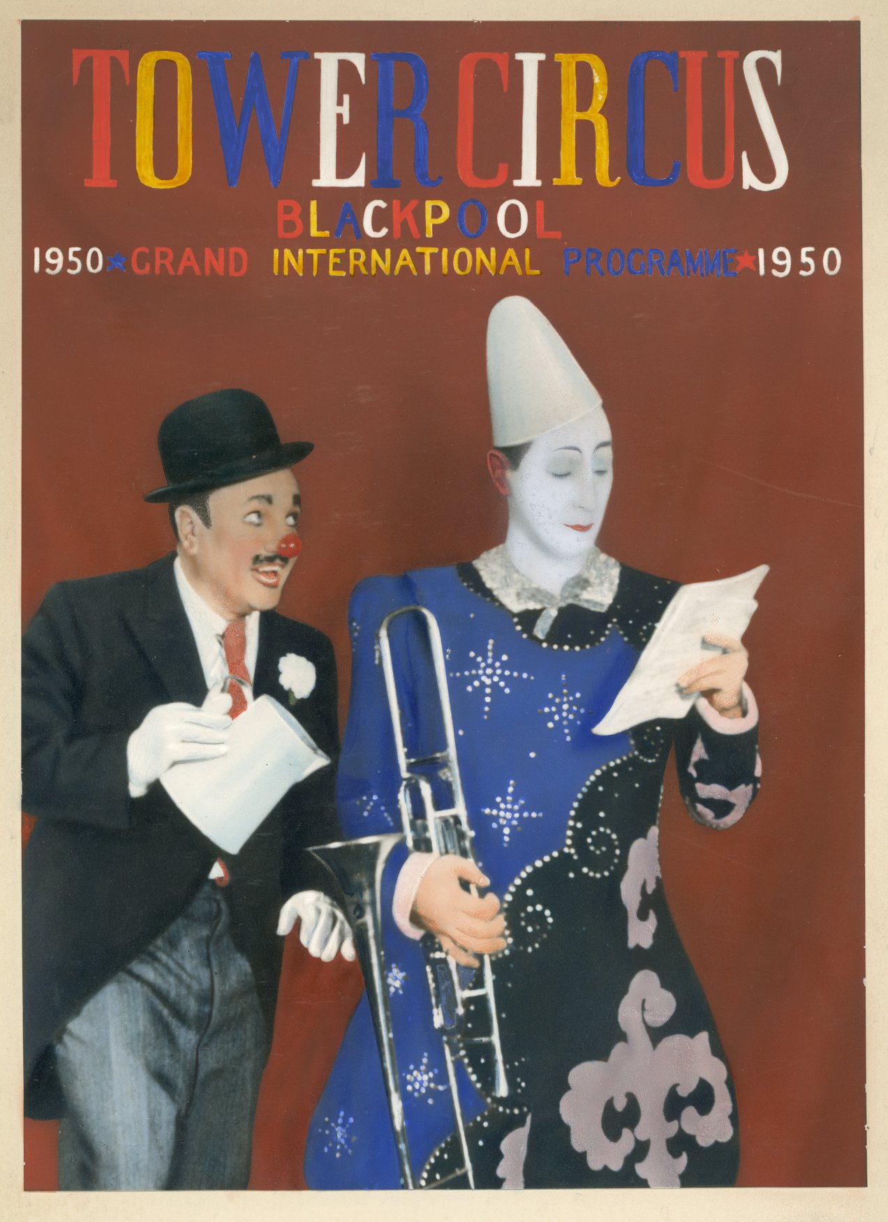 Happy #WorldCircusDay to our lovely followers! We are so lucky to
