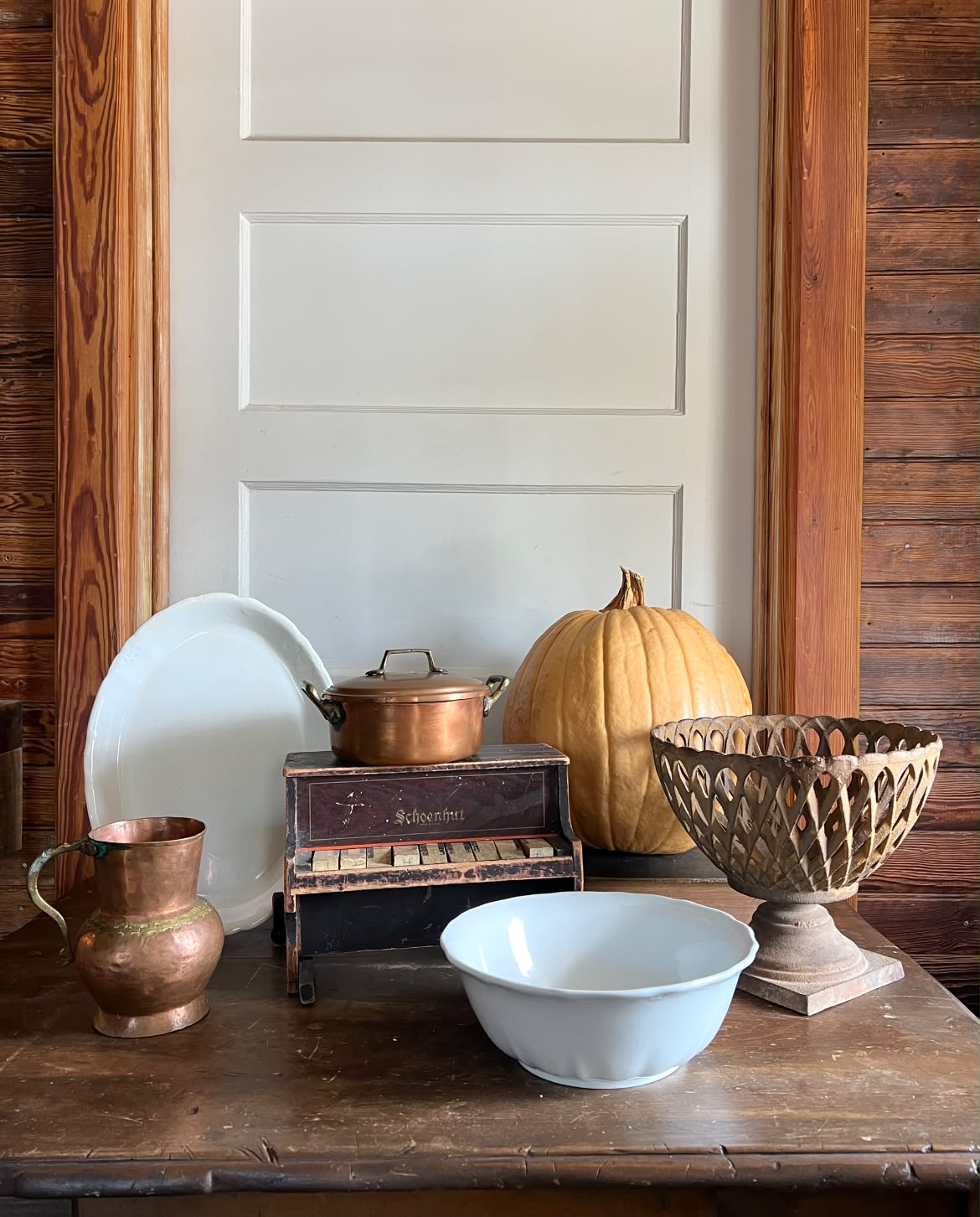 Antique home decor and vintage furniture for sale