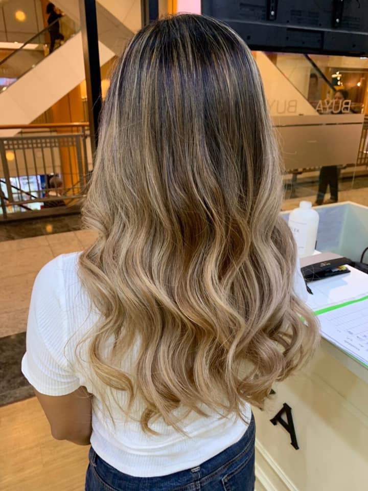 BUYA SALON - Soft Blonde Balayage สีบาลายาจคือการทำ... | Facebook