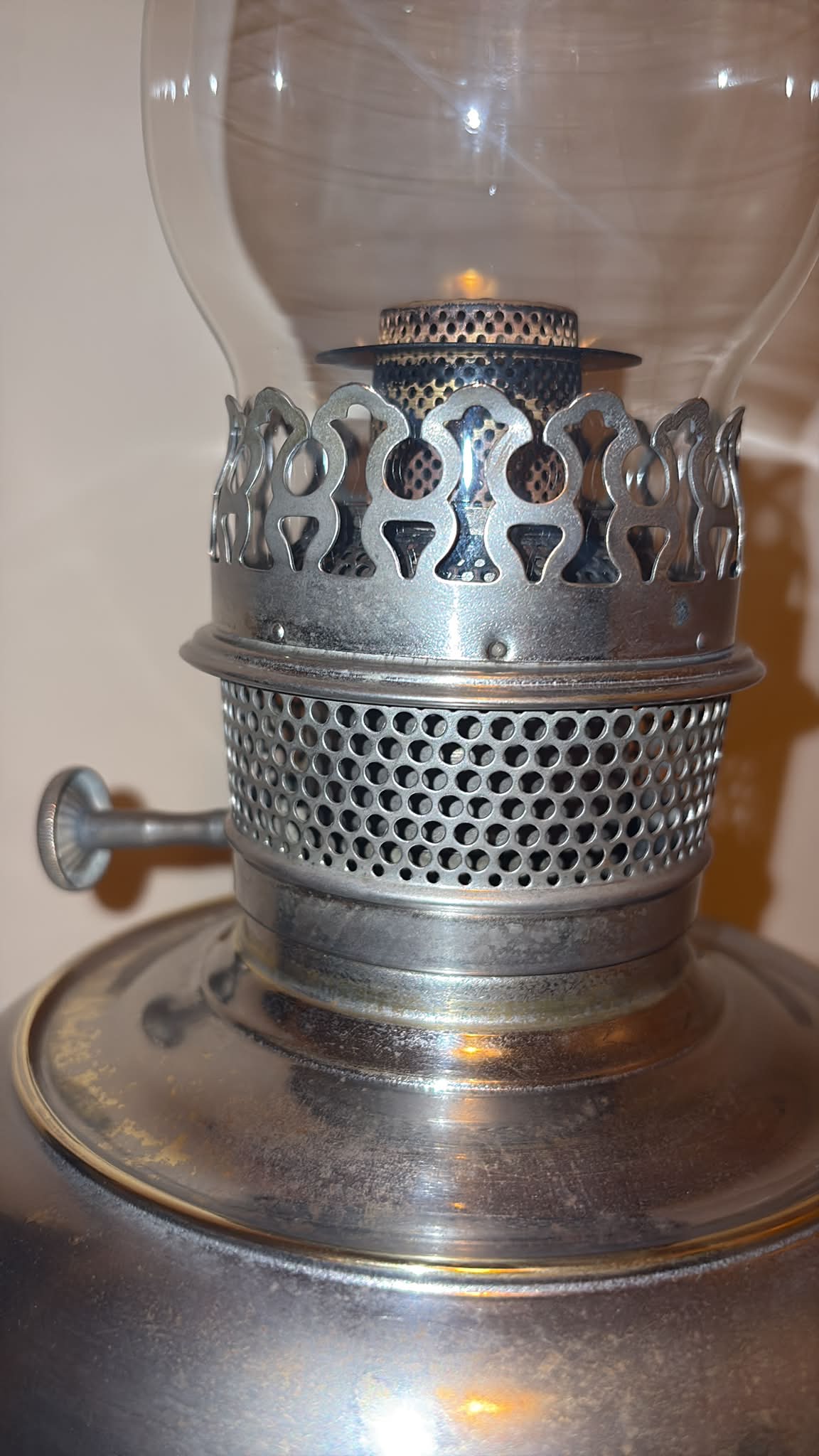 Vintage Rayo No 21 lantern. Mfg by Standard Oil for their Rayo