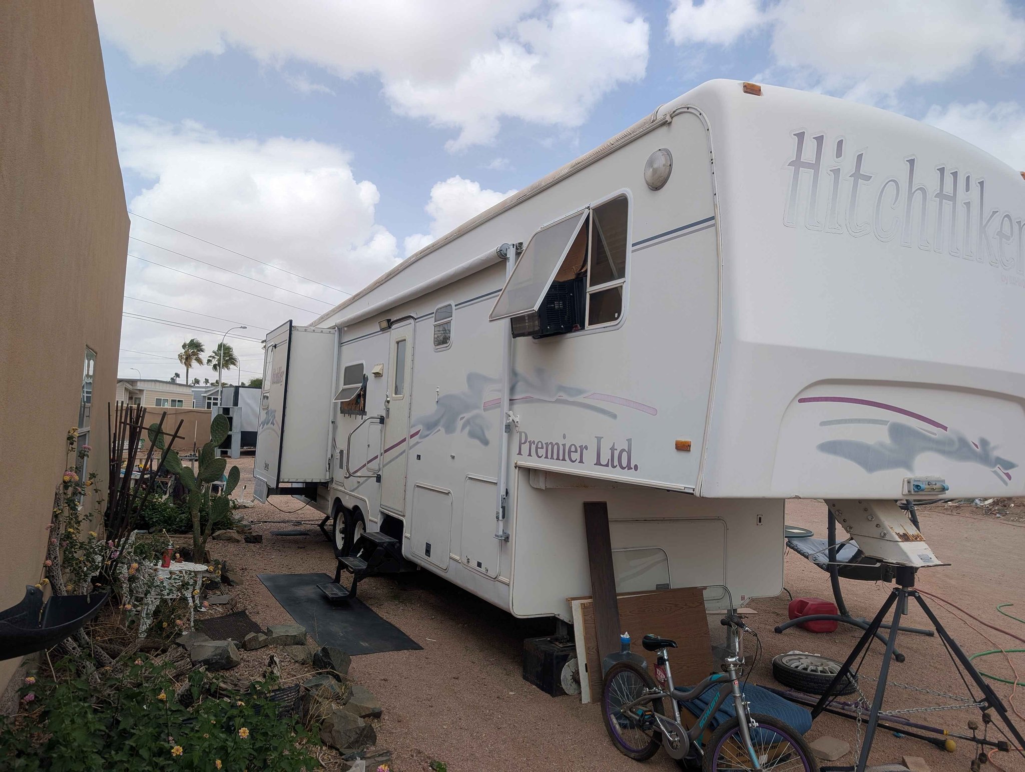 1999 Nuwa Hitchhiker Premier LTD - RVs & Campers - Apache Junction ...