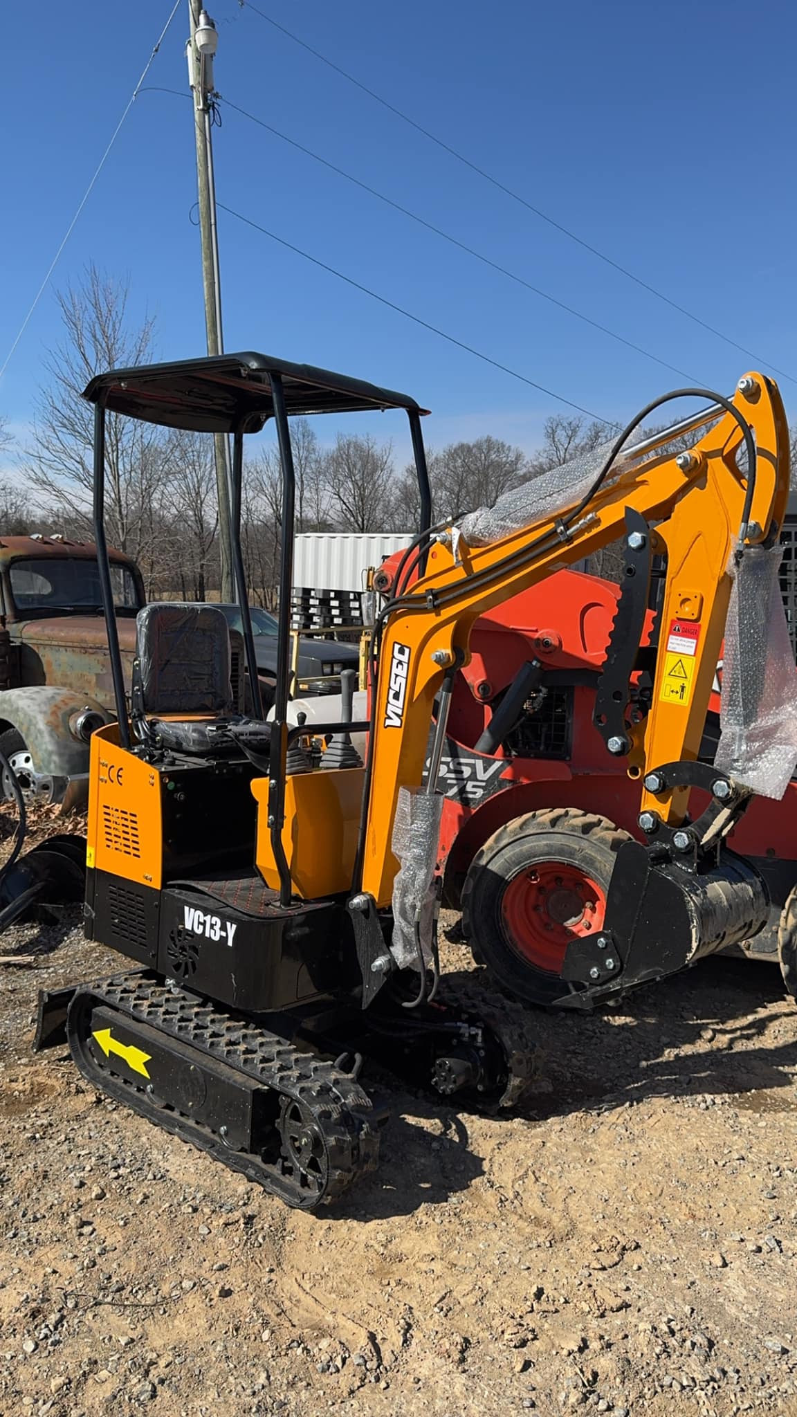 Hydraulic Thumb Clip For Mini Excavators Up To 2 Tons - With Hoses And Screws