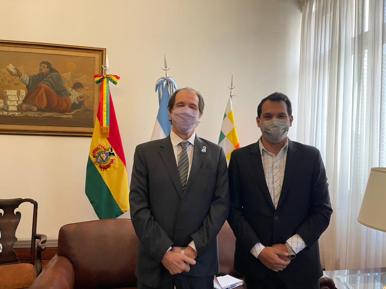 El... - Embajada de la República Argentina en Bolivia | Facebook