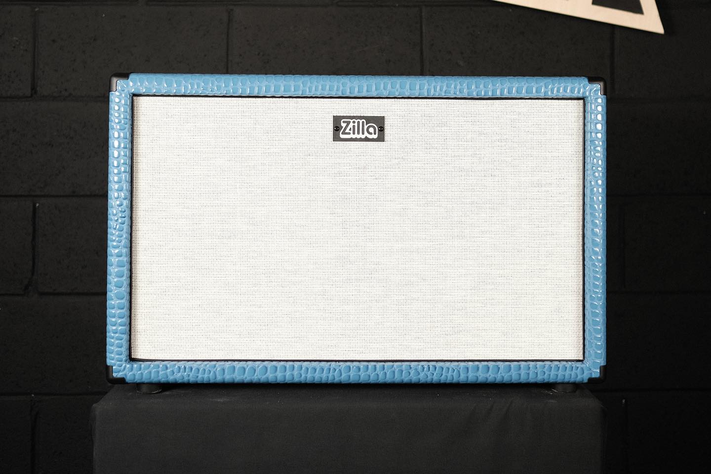 Fatboy 2x12. Blue Alligator tolex, white grill, black piping and
