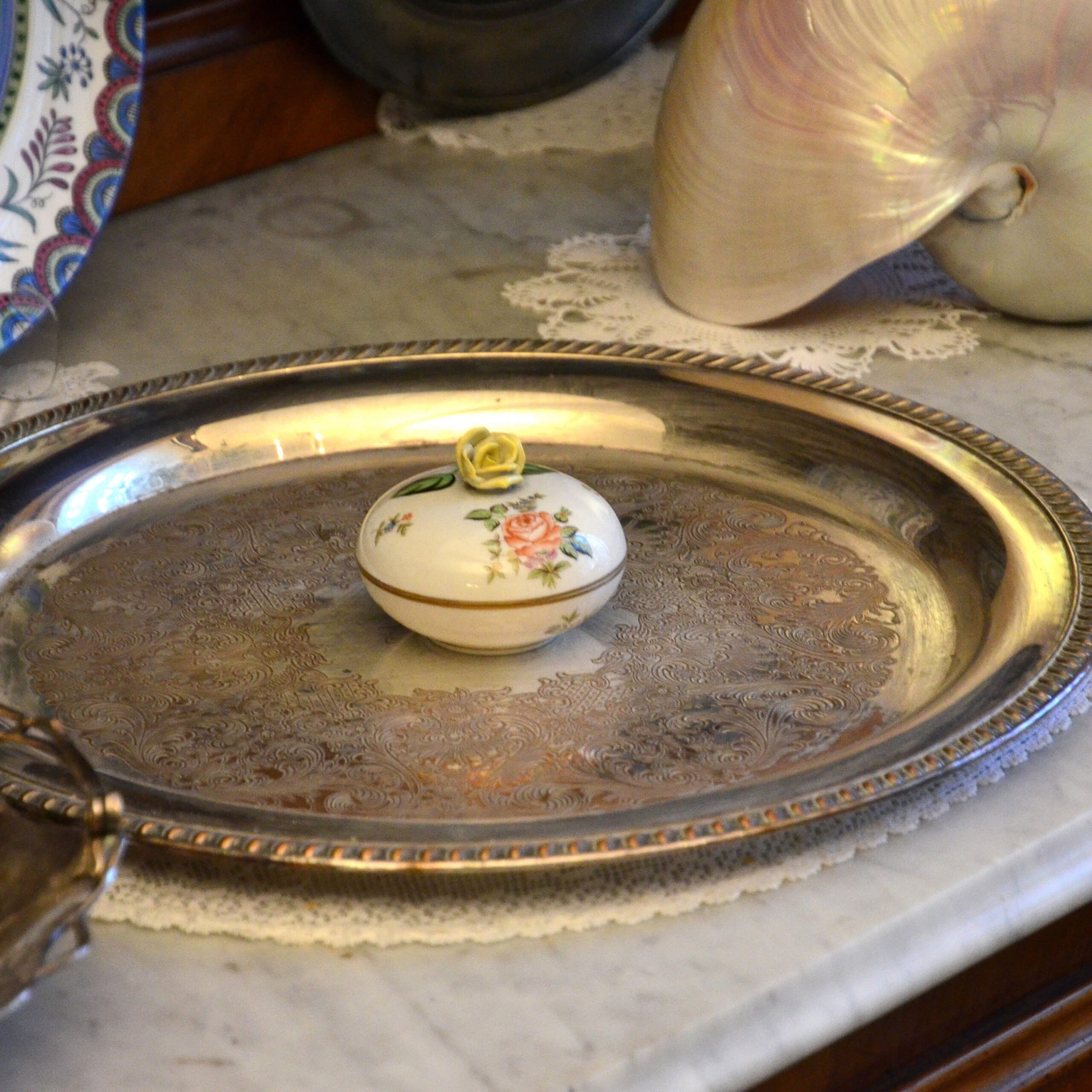 The Villeroy & Boch Snow woman she has a tiny rough spot on the