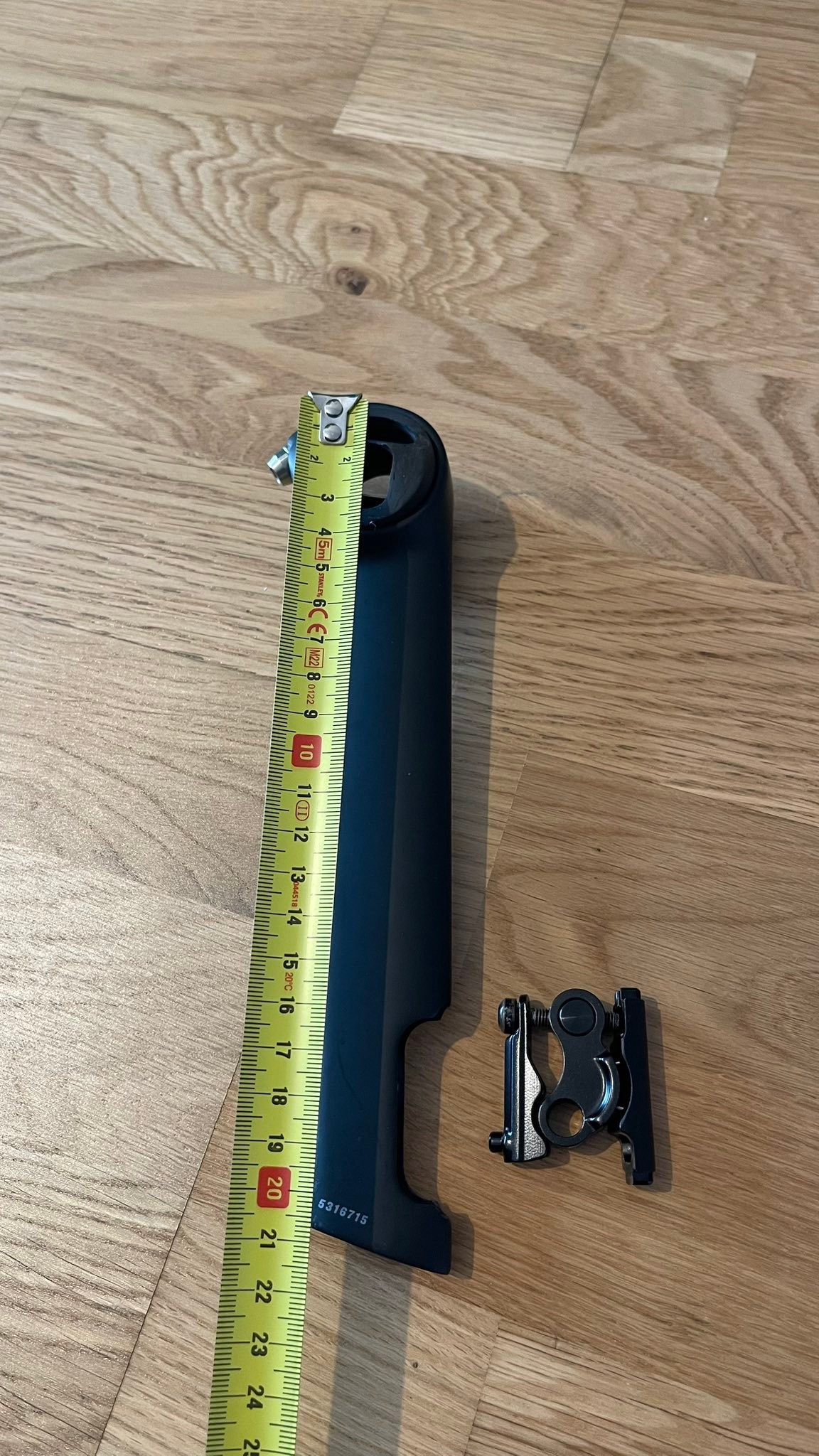 For sale: Trek Madone Gen 8 seatpost – 190 mm, 0 mm offset I'm