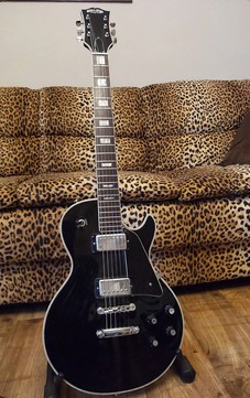 Sold). 1970s Avon Rose Morris, Les Paul copy, made in Japan. Model
