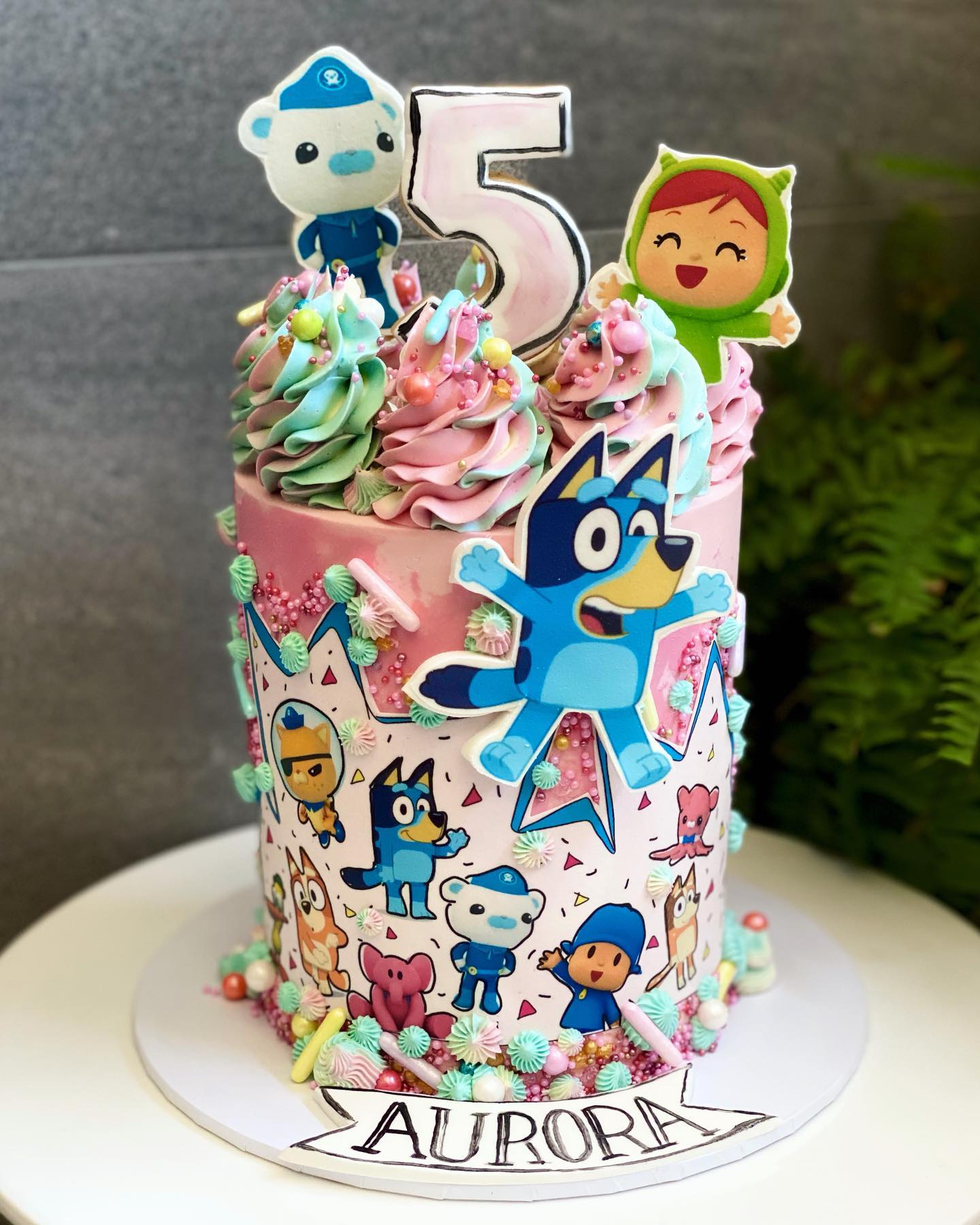 Tigga Mac - • FLASHBACK! • // Such a cute cake combining... | Facebook