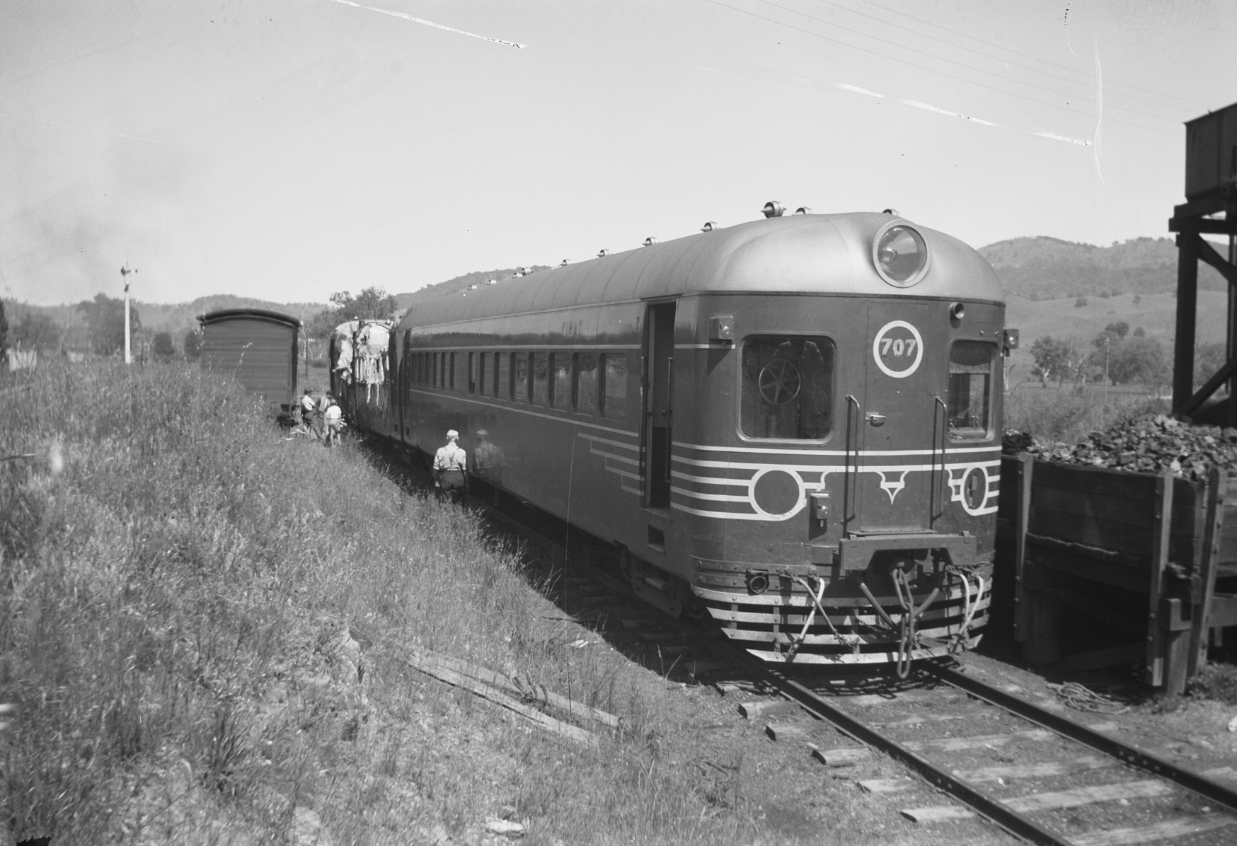 NSW Railways - Past and Present | CLP13 and G514 begin the slow trek ...