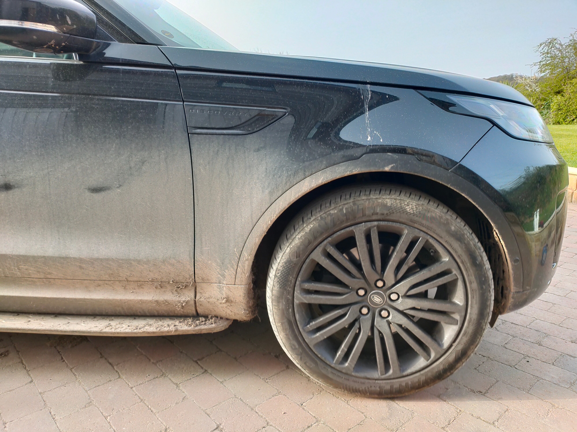 Land Rover Discovery 5 - a huge turn... - DW Detailing Devon