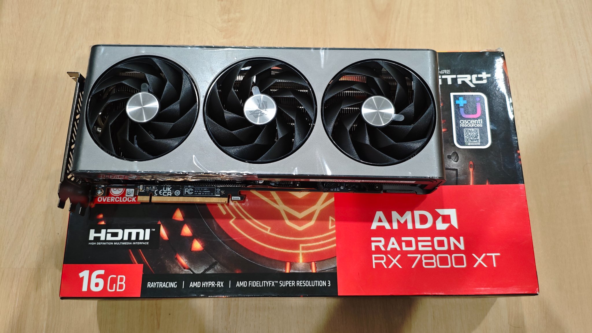 ตลาดคอมพิวเตอร์ IT มือสอง | NITRO+ AMD Radeon RX 7800 XT 16G GDDR 6